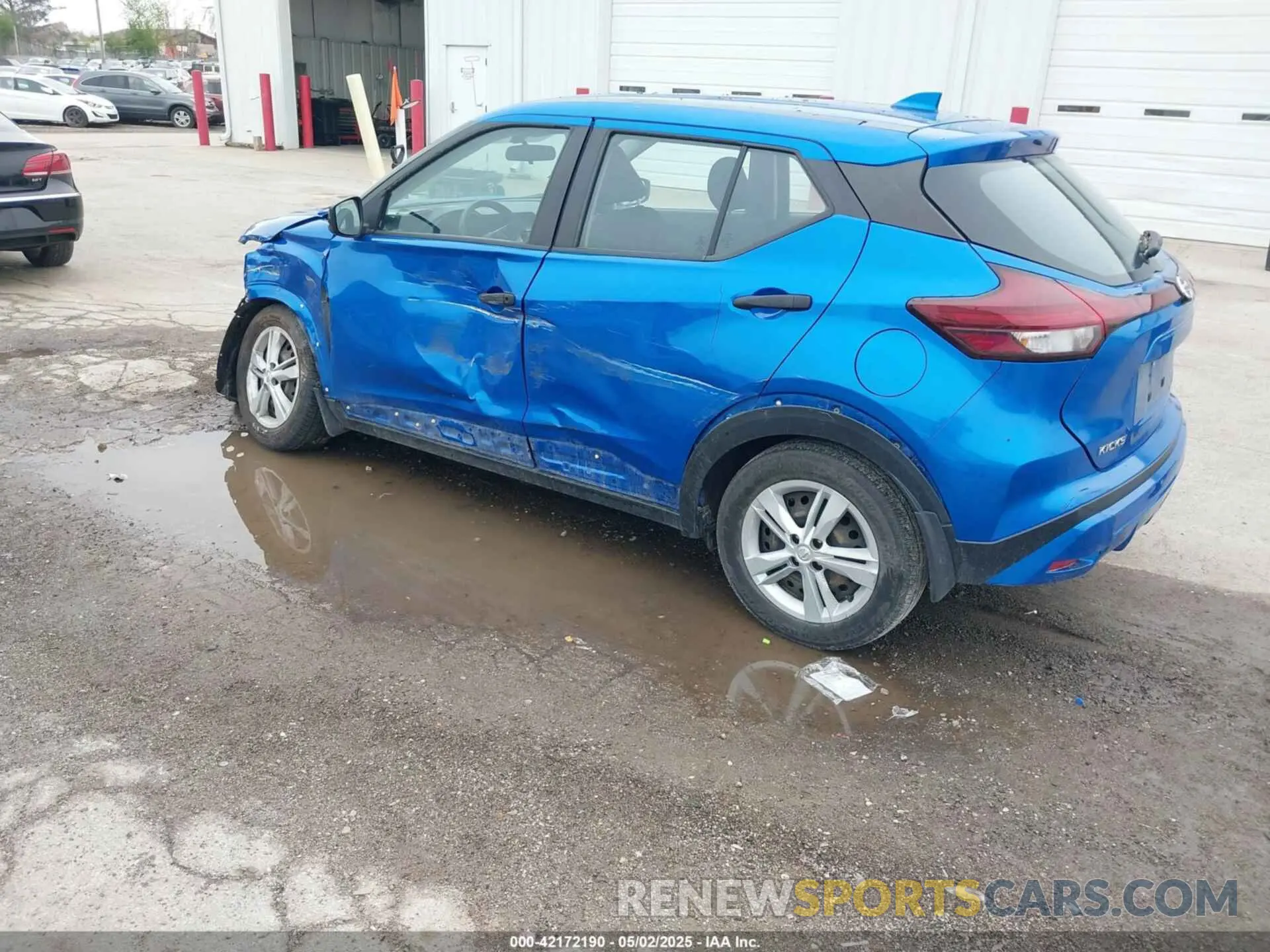 3 Photograph of a damaged car 3N1CP5BV7ML485764 NISSAN KICKS 2021