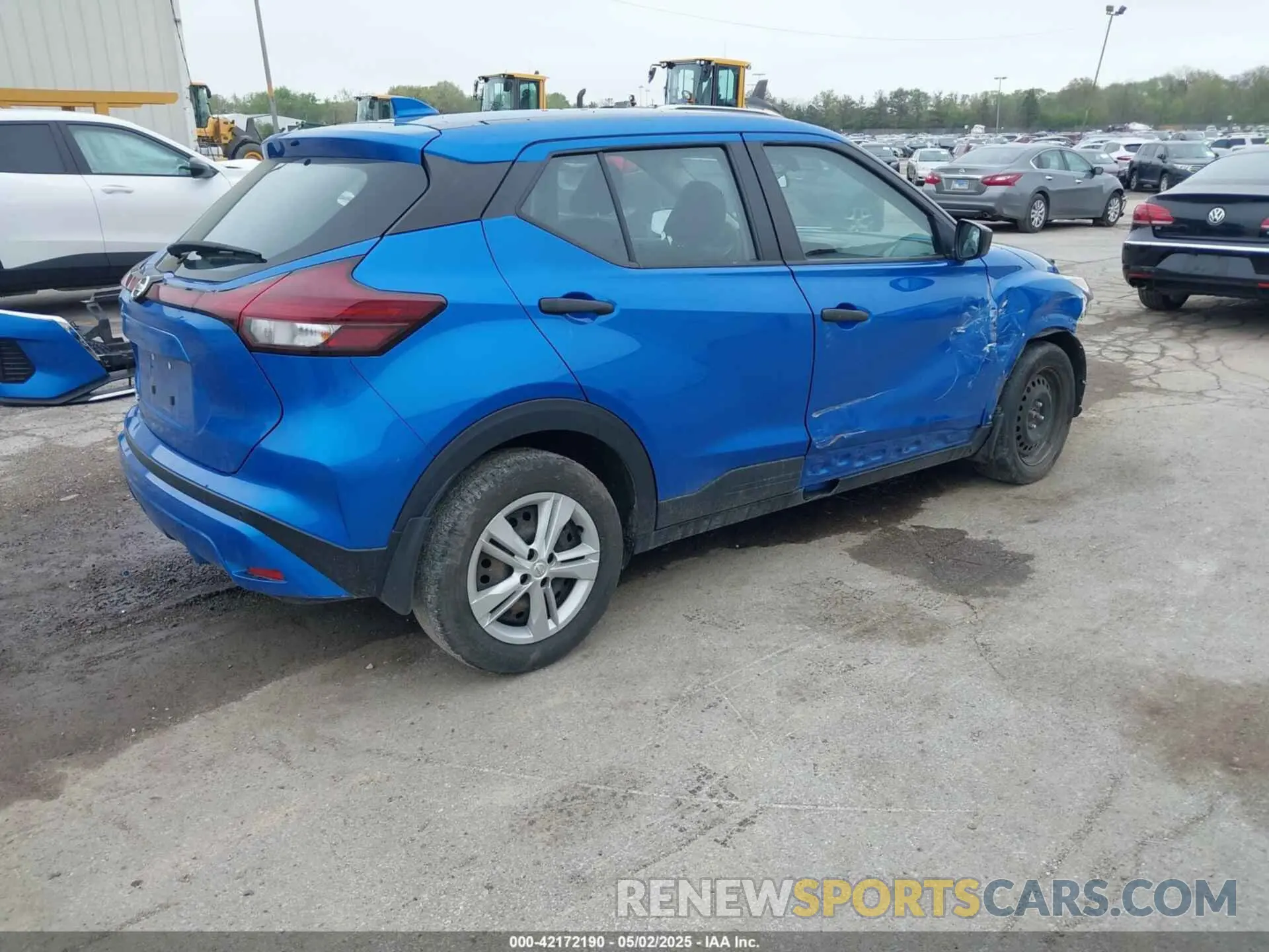 4 Photograph of a damaged car 3N1CP5BV7ML485764 NISSAN KICKS 2021