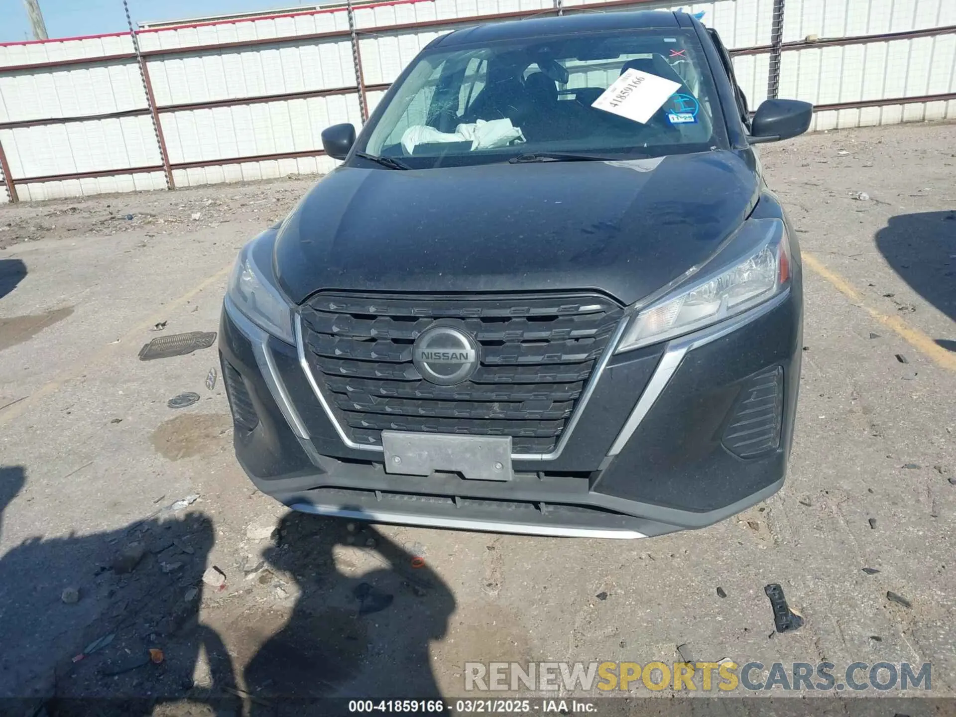 12 Photograph of a damaged car 3N1CP5BV7ML502627 NISSAN KICKS 2021