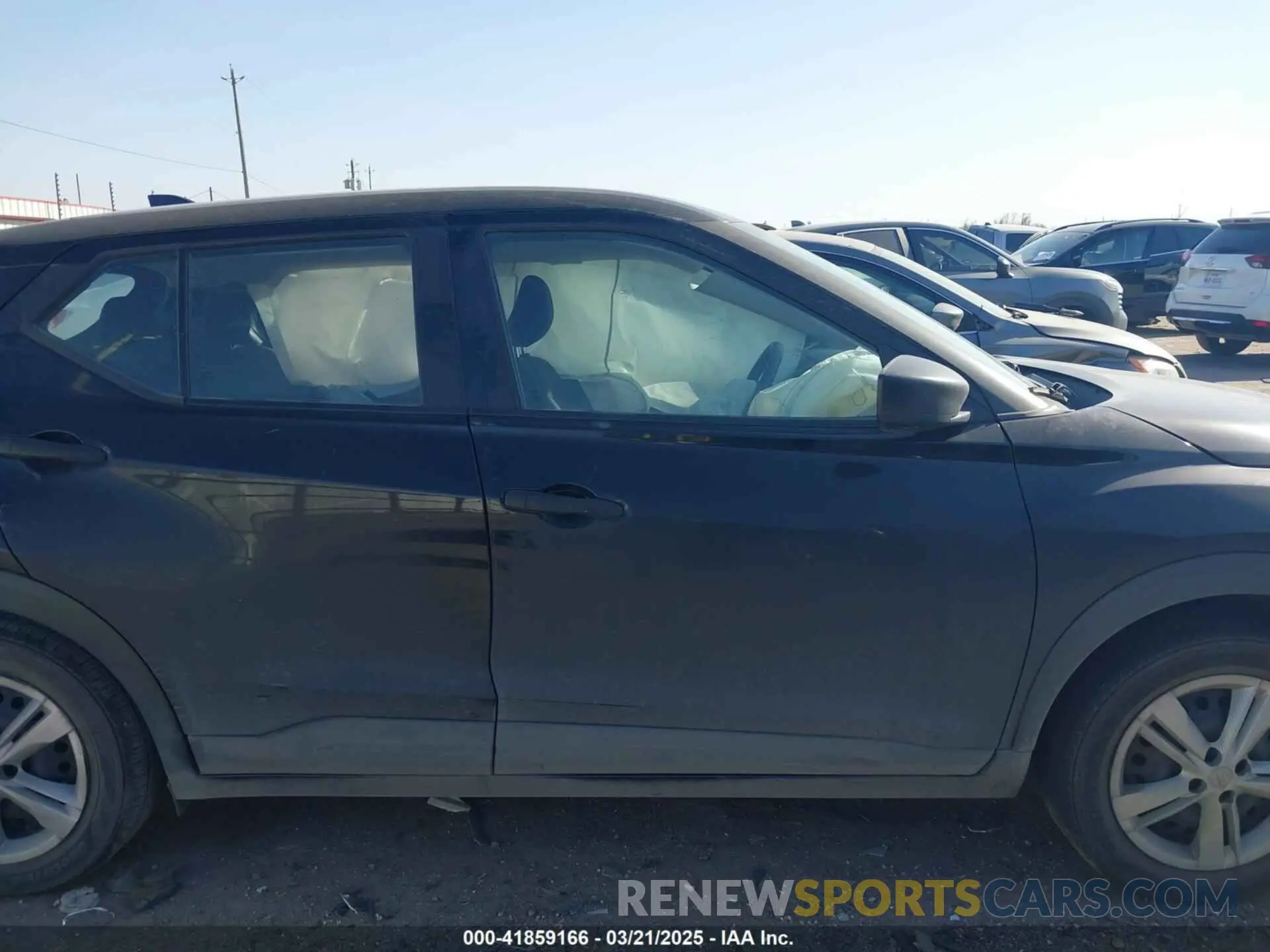 13 Photograph of a damaged car 3N1CP5BV7ML502627 NISSAN KICKS 2021