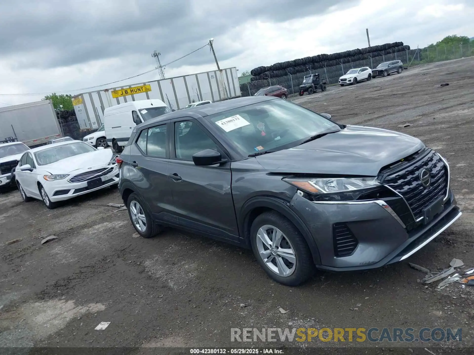 1 Photograph of a damaged car 3N1CP5BV8ML488771 NISSAN KICKS 2021