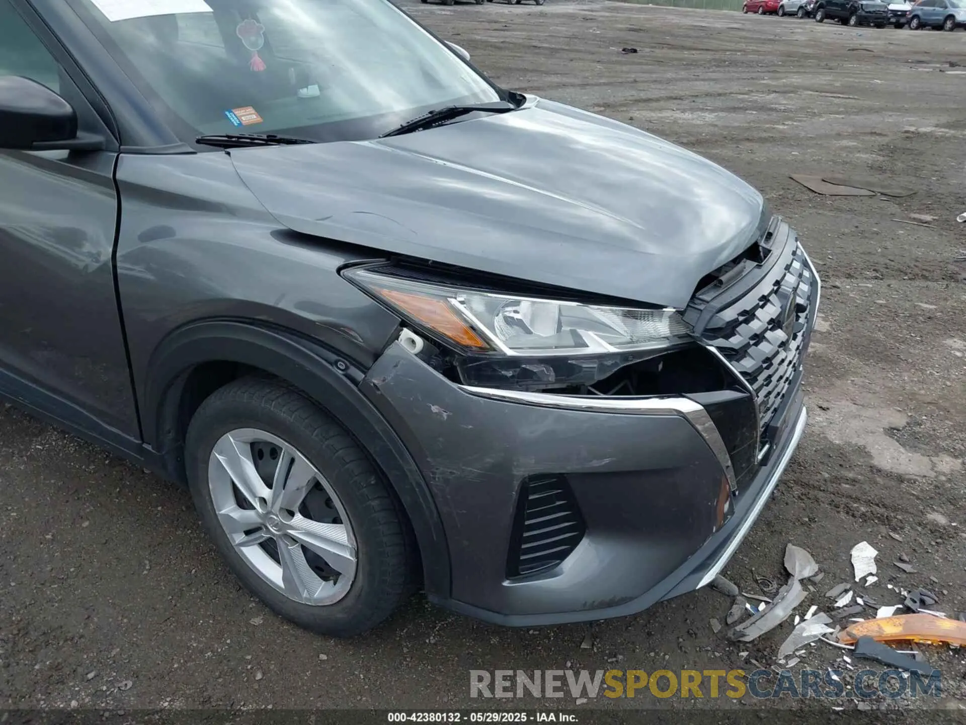 19 Photograph of a damaged car 3N1CP5BV8ML488771 NISSAN KICKS 2021