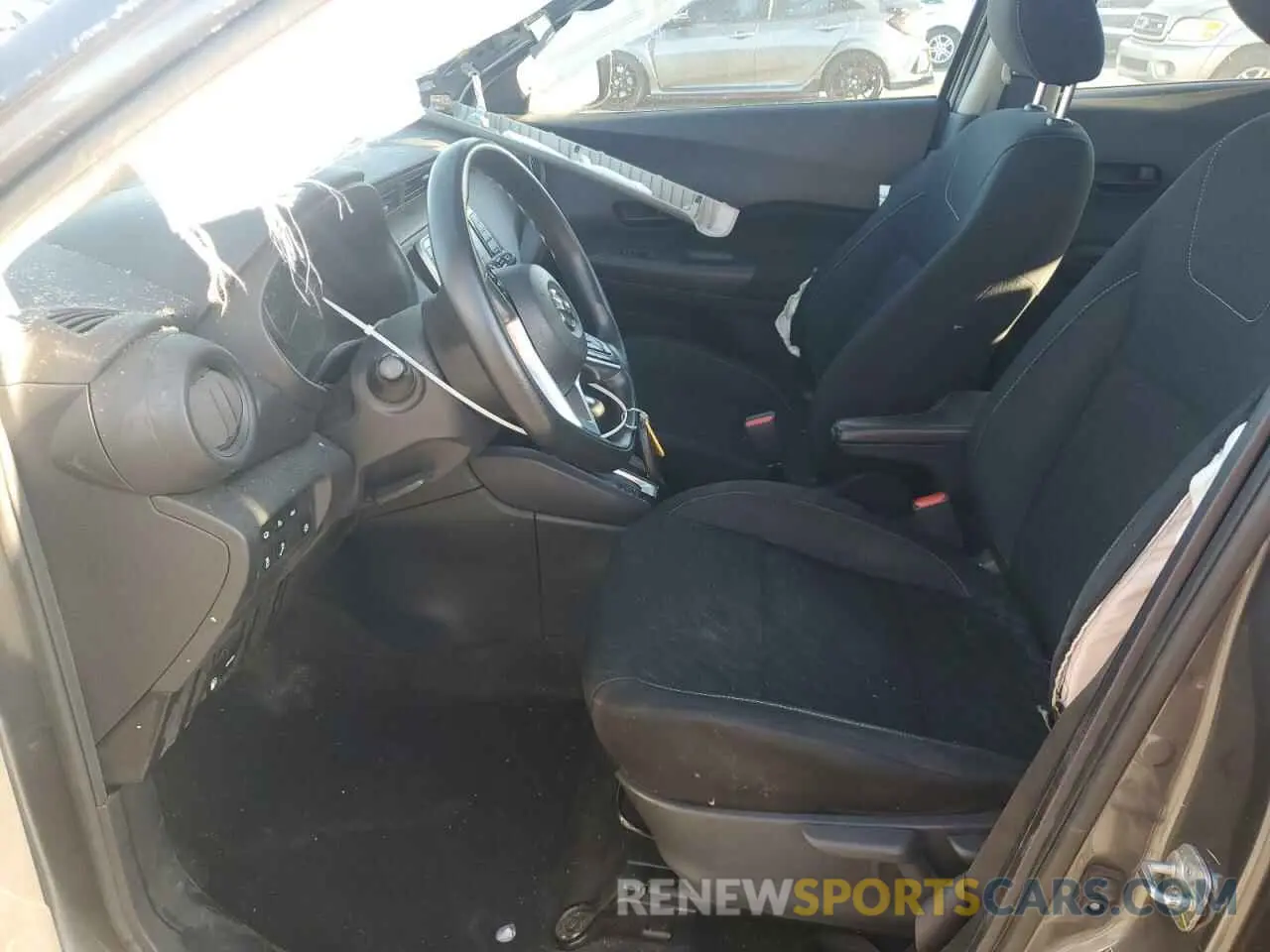 7 Photograph of a damaged car 3N1CP5BV8ML546927 NISSAN KICKS 2021