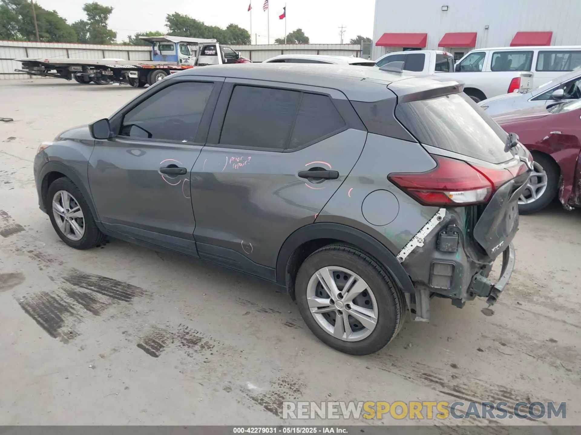 3 Photograph of a damaged car 3N1CP5BV9ML469095 NISSAN KICKS 2021