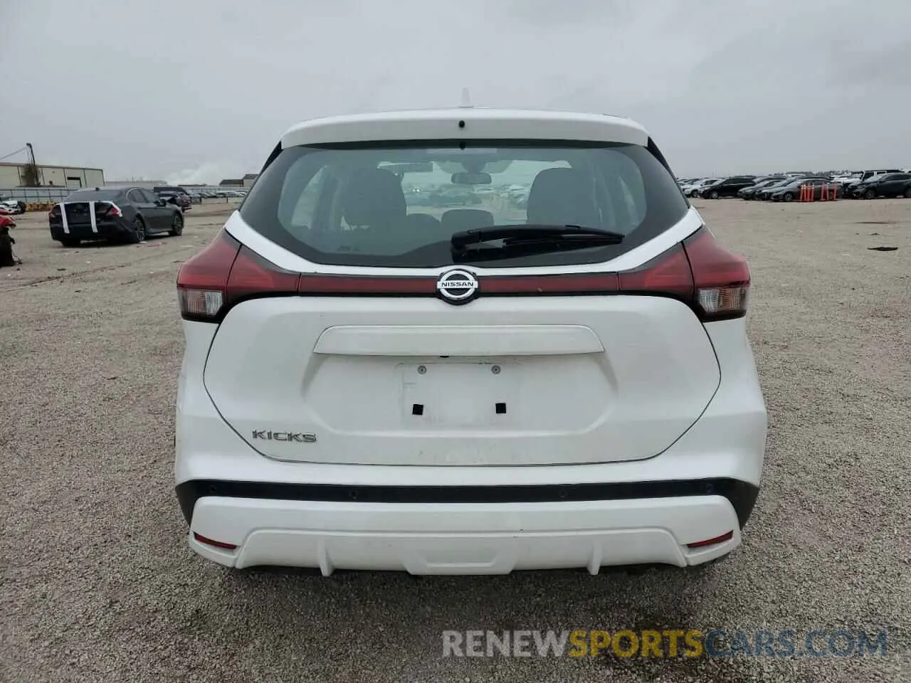6 Photograph of a damaged car 3N1CP5BV9ML481408 NISSAN KICKS 2021