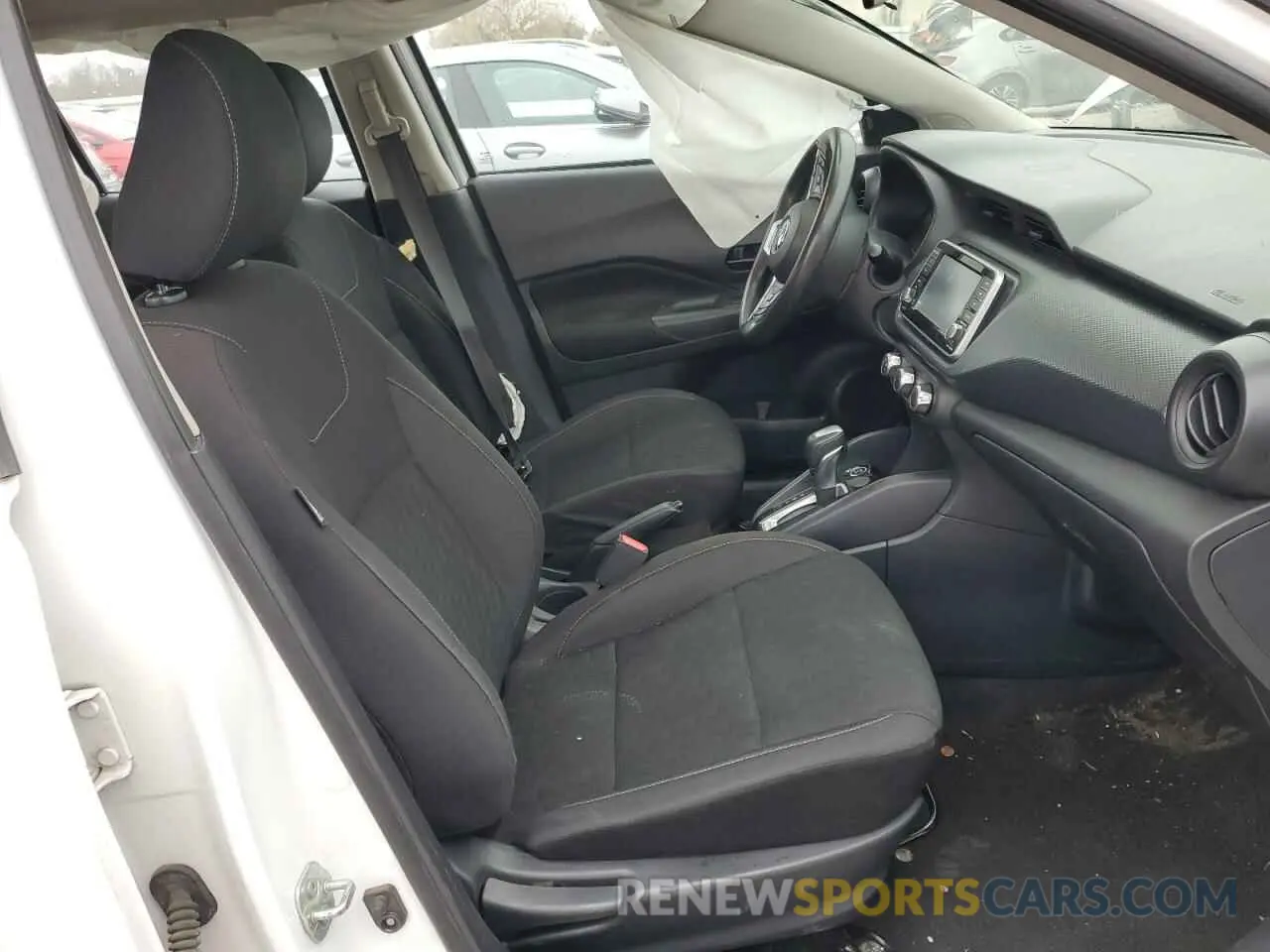7 Photograph of a damaged car 3N1CP5BV9ML481408 NISSAN KICKS 2021