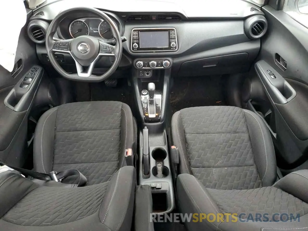 8 Photograph of a damaged car 3N1CP5BV9ML481408 NISSAN KICKS 2021