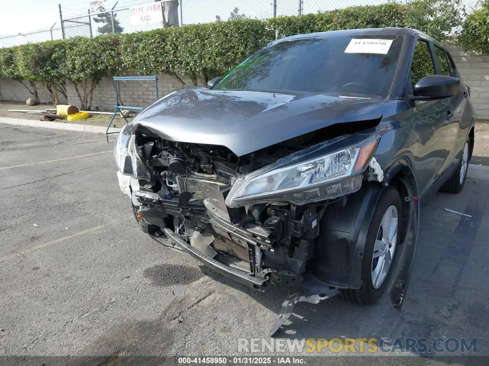 6 Photograph of a damaged car 3N1CP5BV9ML526721 NISSAN KICKS 2021