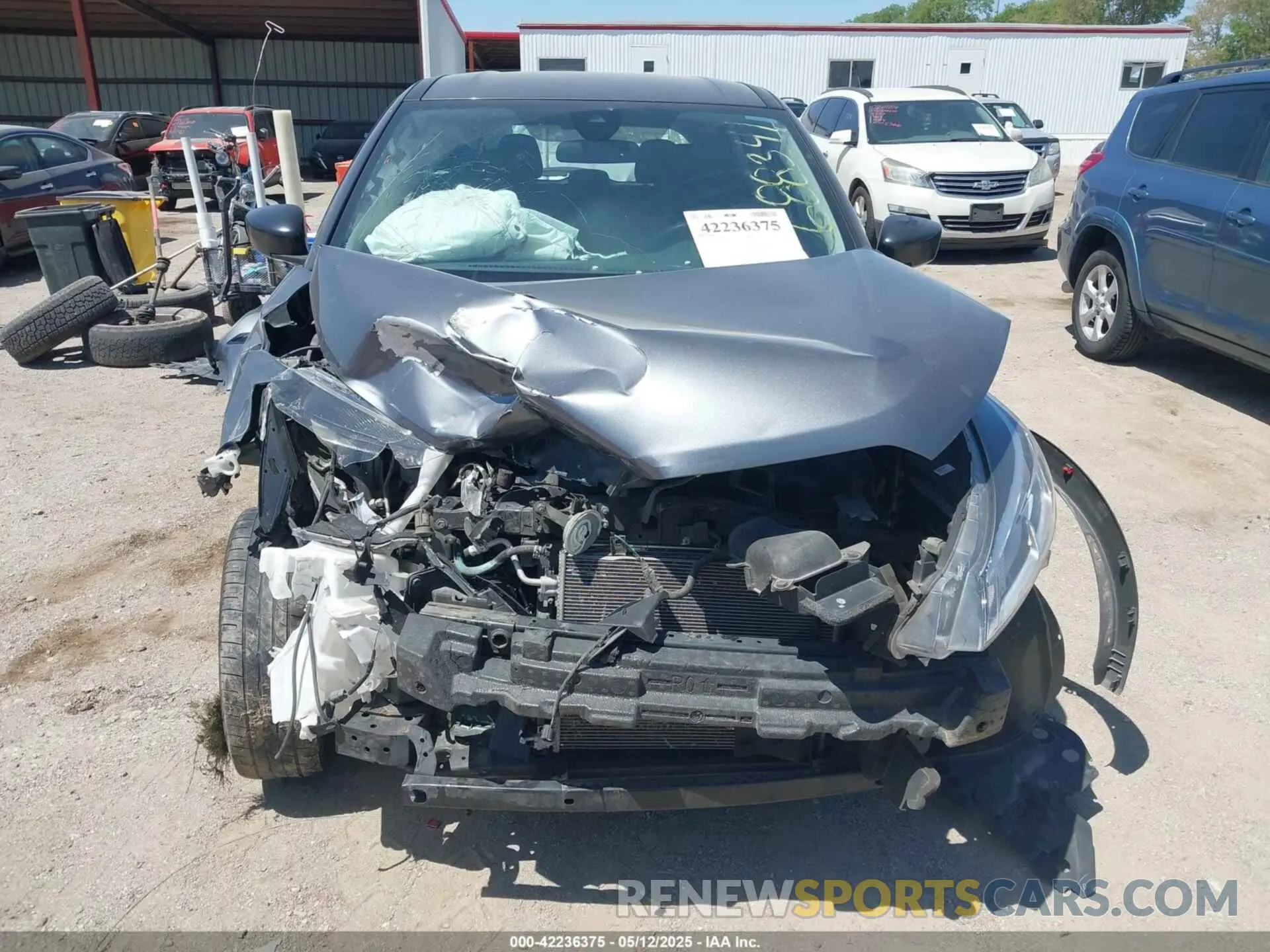 11 Photograph of a damaged car 3N1CP5BV9ML531000 NISSAN KICKS 2021