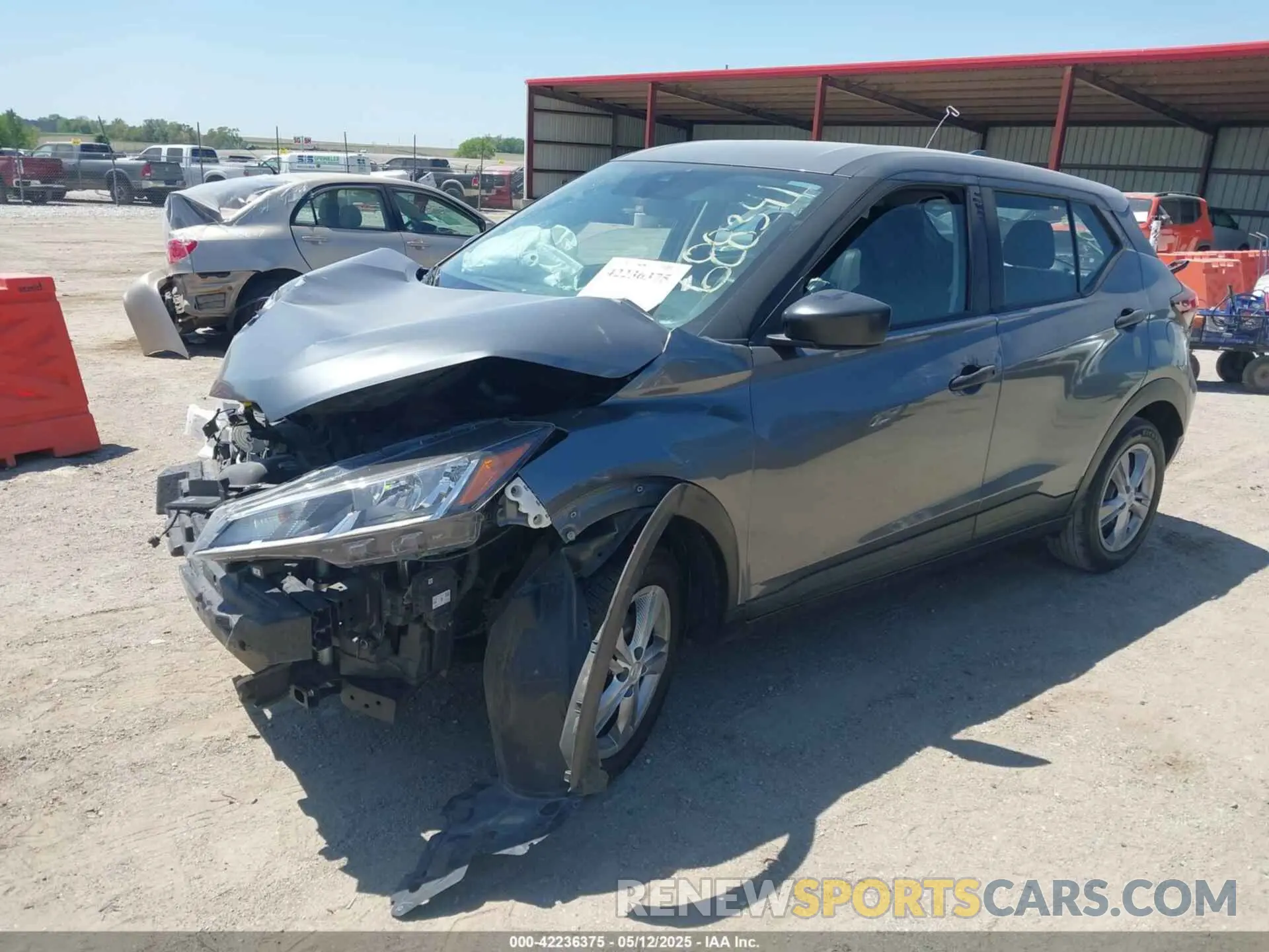 2 Photograph of a damaged car 3N1CP5BV9ML531000 NISSAN KICKS 2021