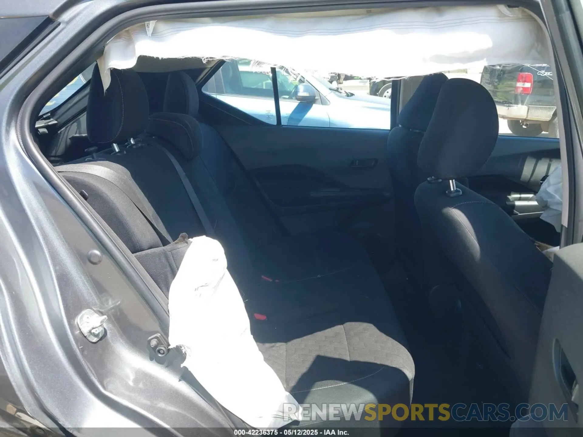 8 Photograph of a damaged car 3N1CP5BV9ML531000 NISSAN KICKS 2021
