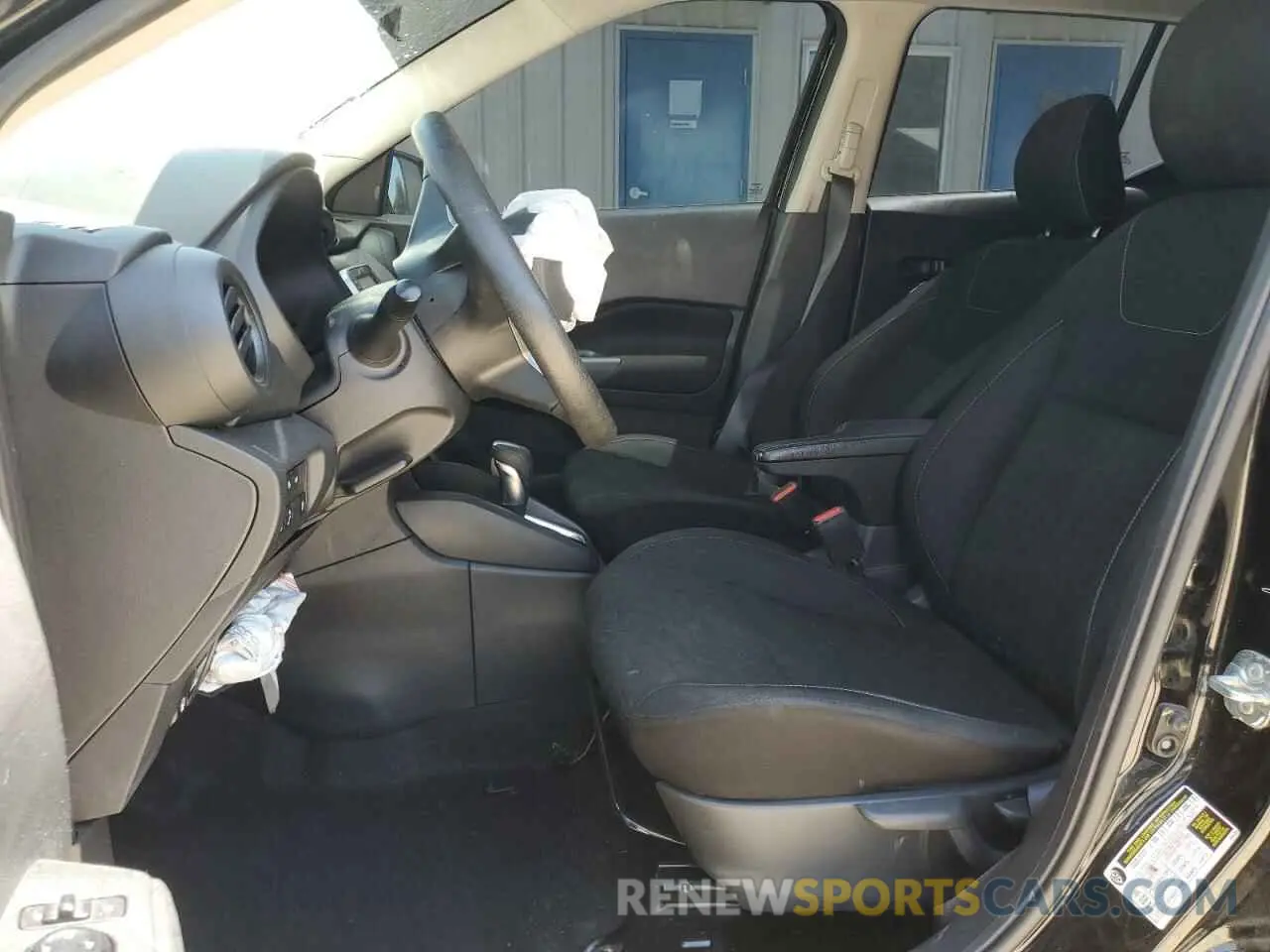 7 Photograph of a damaged car 3N1CP5BV9ML540828 NISSAN KICKS 2021