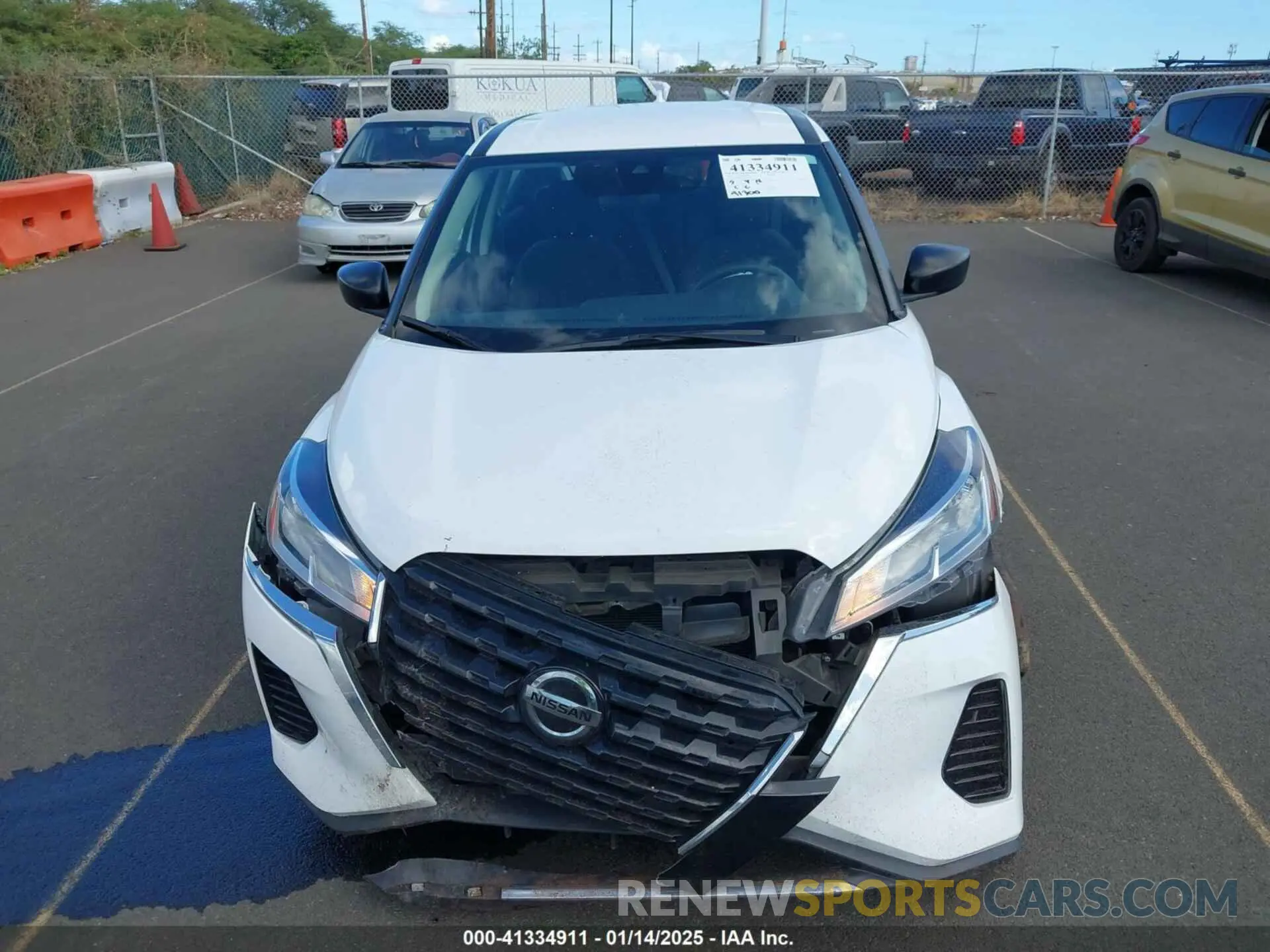 13 Photograph of a damaged car 3N1CP5BV9ML542188 NISSAN KICKS 2021