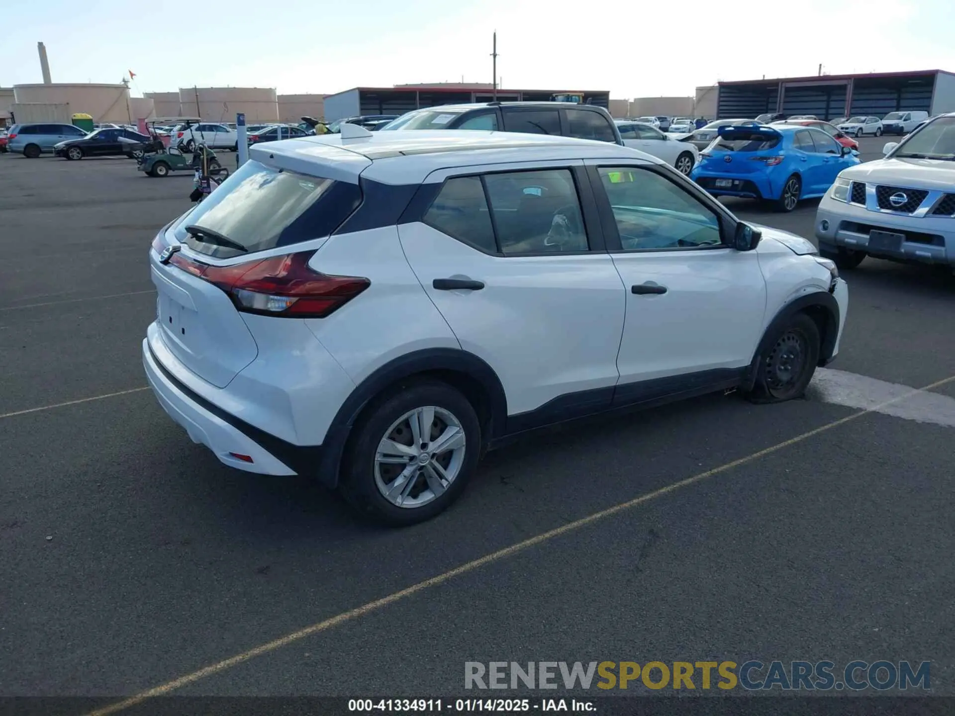 4 Photograph of a damaged car 3N1CP5BV9ML542188 NISSAN KICKS 2021