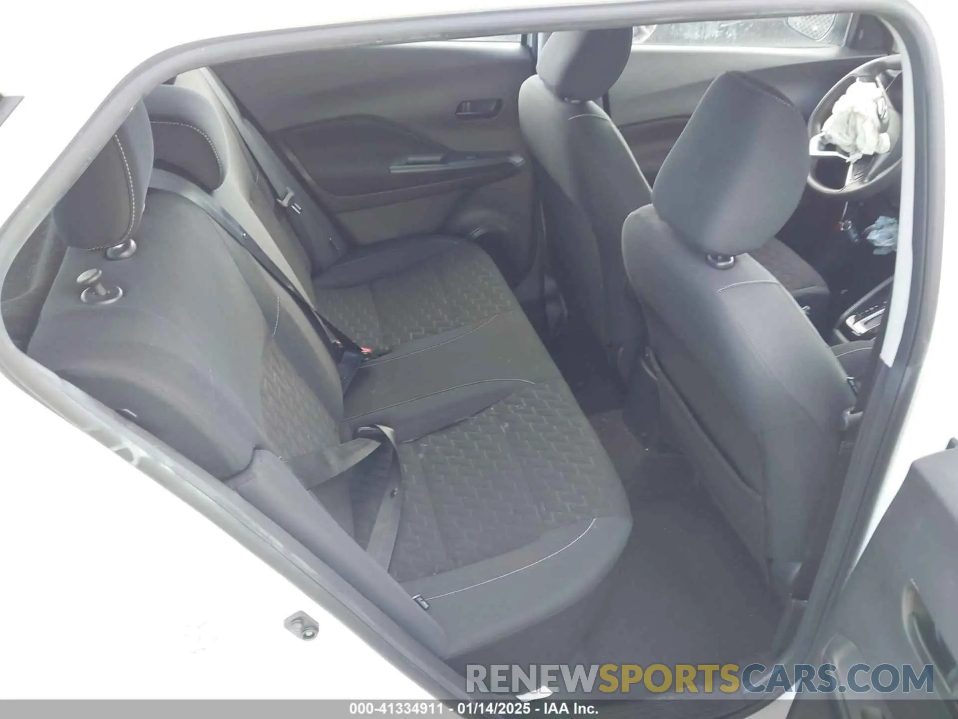 8 Photograph of a damaged car 3N1CP5BV9ML542188 NISSAN KICKS 2021