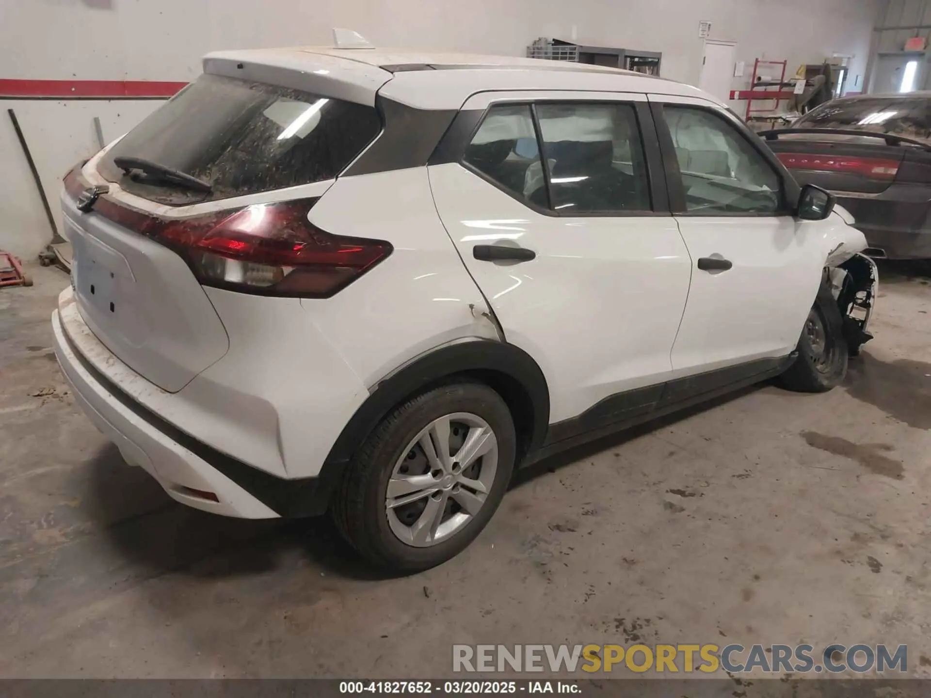 4 Photograph of a damaged car 3N1CP5BVXML479103 NISSAN KICKS 2021