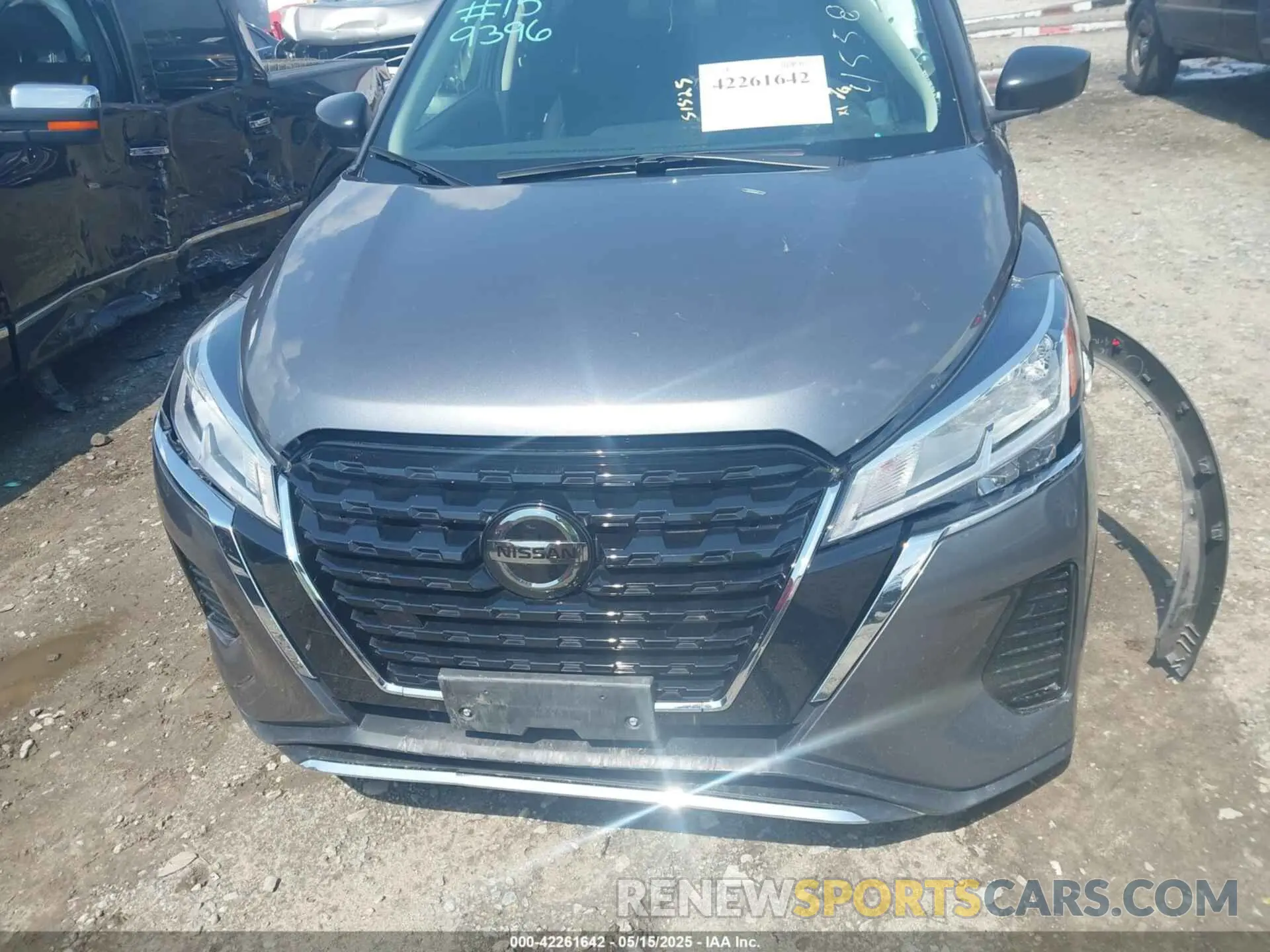 12 Photograph of a damaged car 3N1CP5BVXML484558 NISSAN KICKS 2021