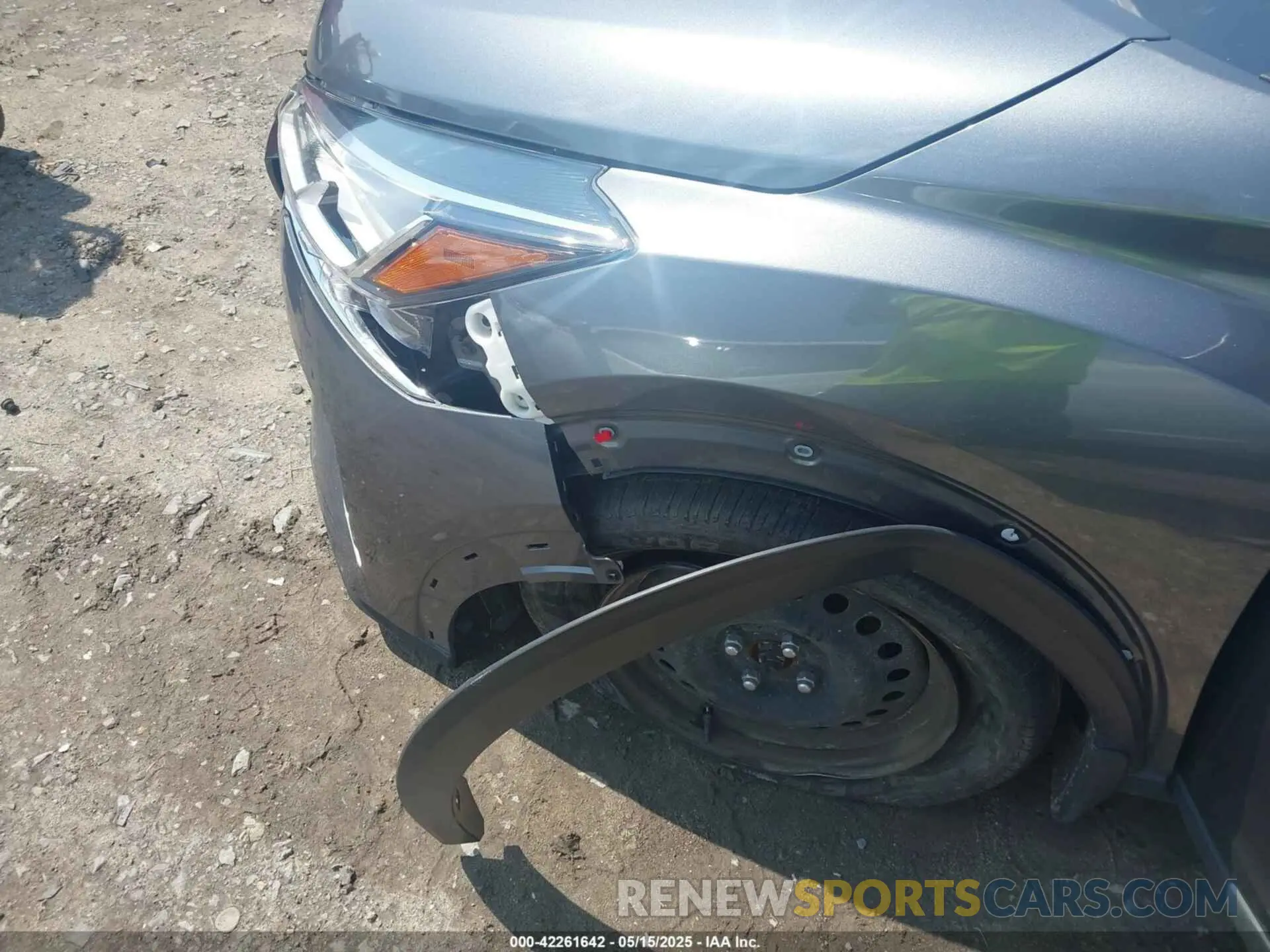 17 Photograph of a damaged car 3N1CP5BVXML484558 NISSAN KICKS 2021
