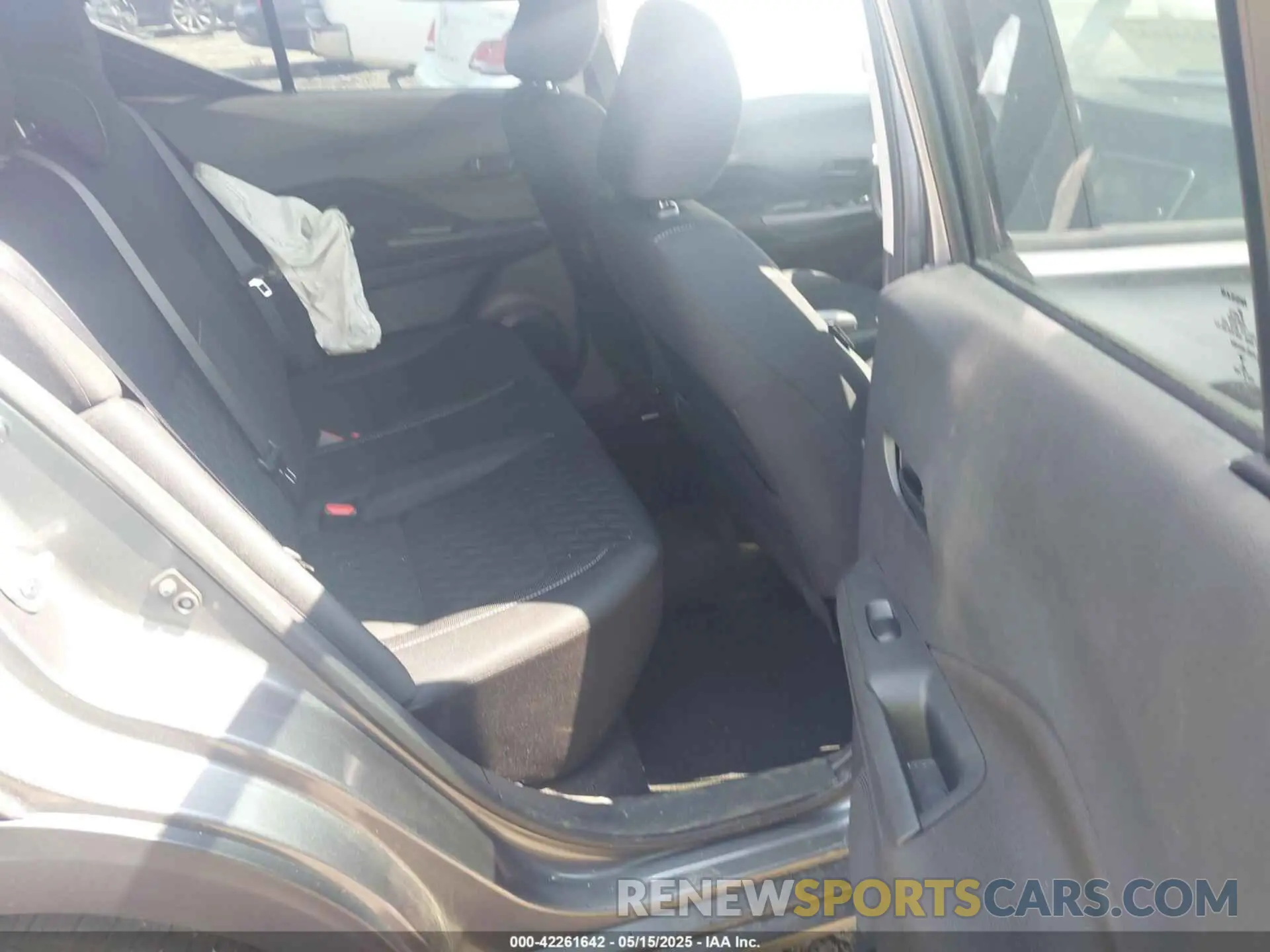 8 Photograph of a damaged car 3N1CP5BVXML484558 NISSAN KICKS 2021