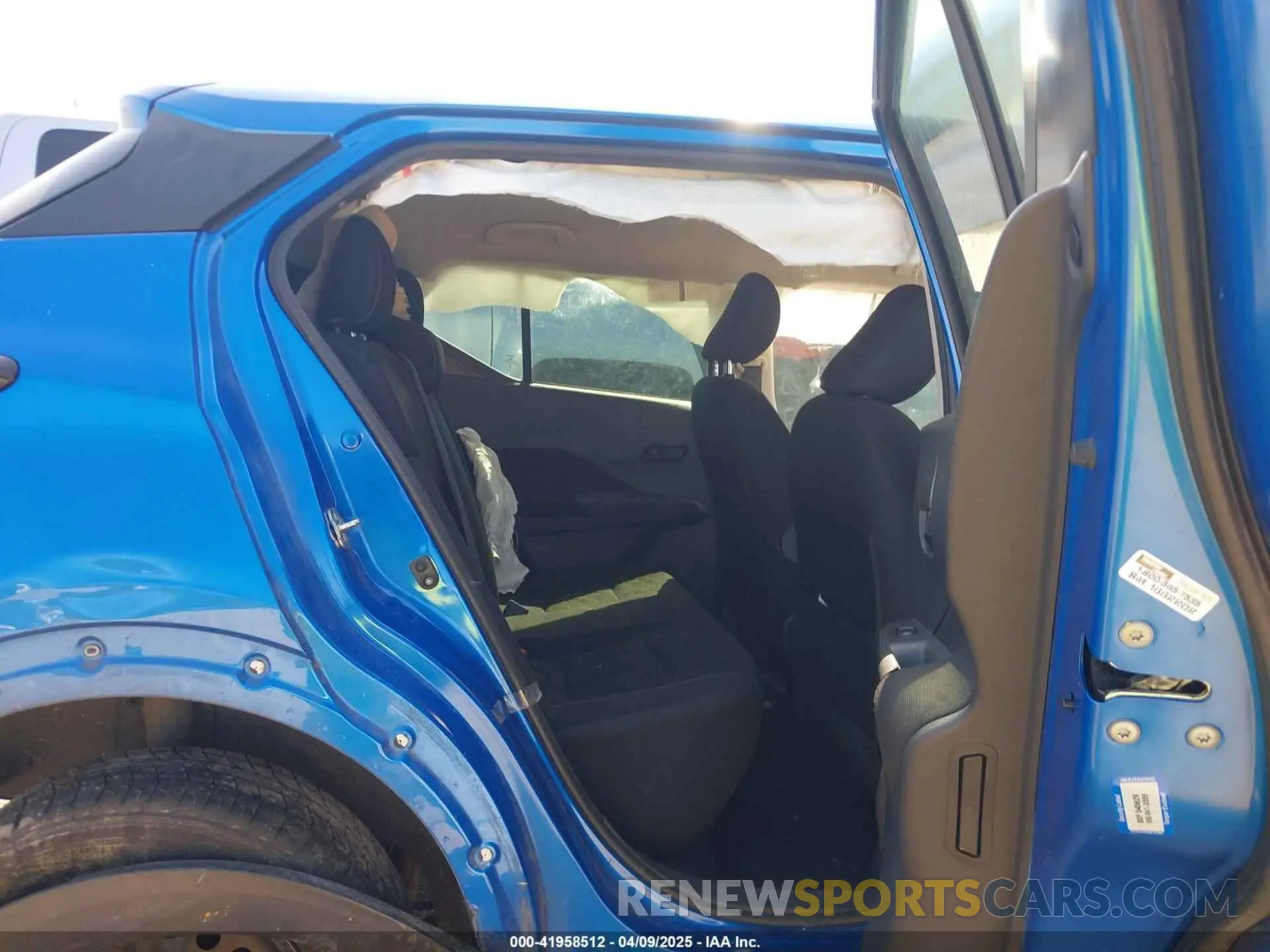 8 Photograph of a damaged car 3N1CP5BVXML519129 NISSAN KICKS 2021