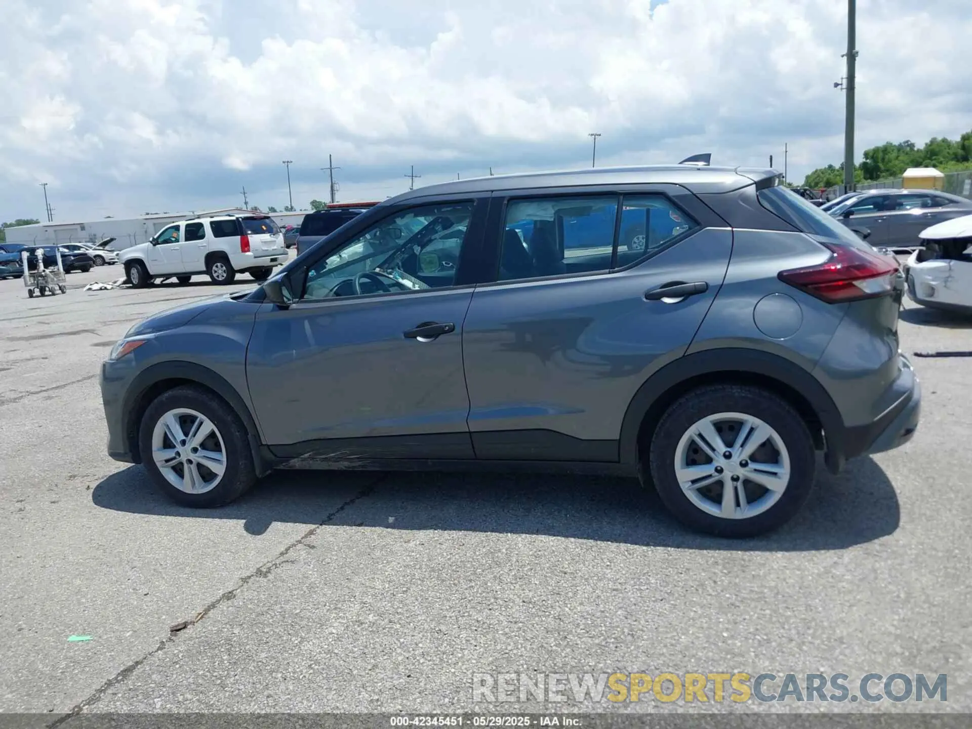 14 Photograph of a damaged car 3N1CP5BVXML544855 NISSAN KICKS 2021