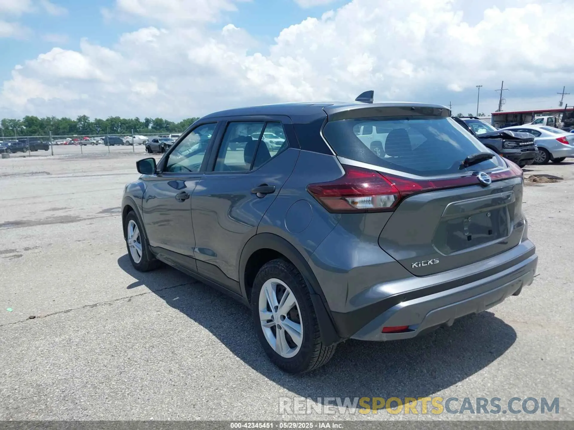 3 Photograph of a damaged car 3N1CP5BVXML544855 NISSAN KICKS 2021