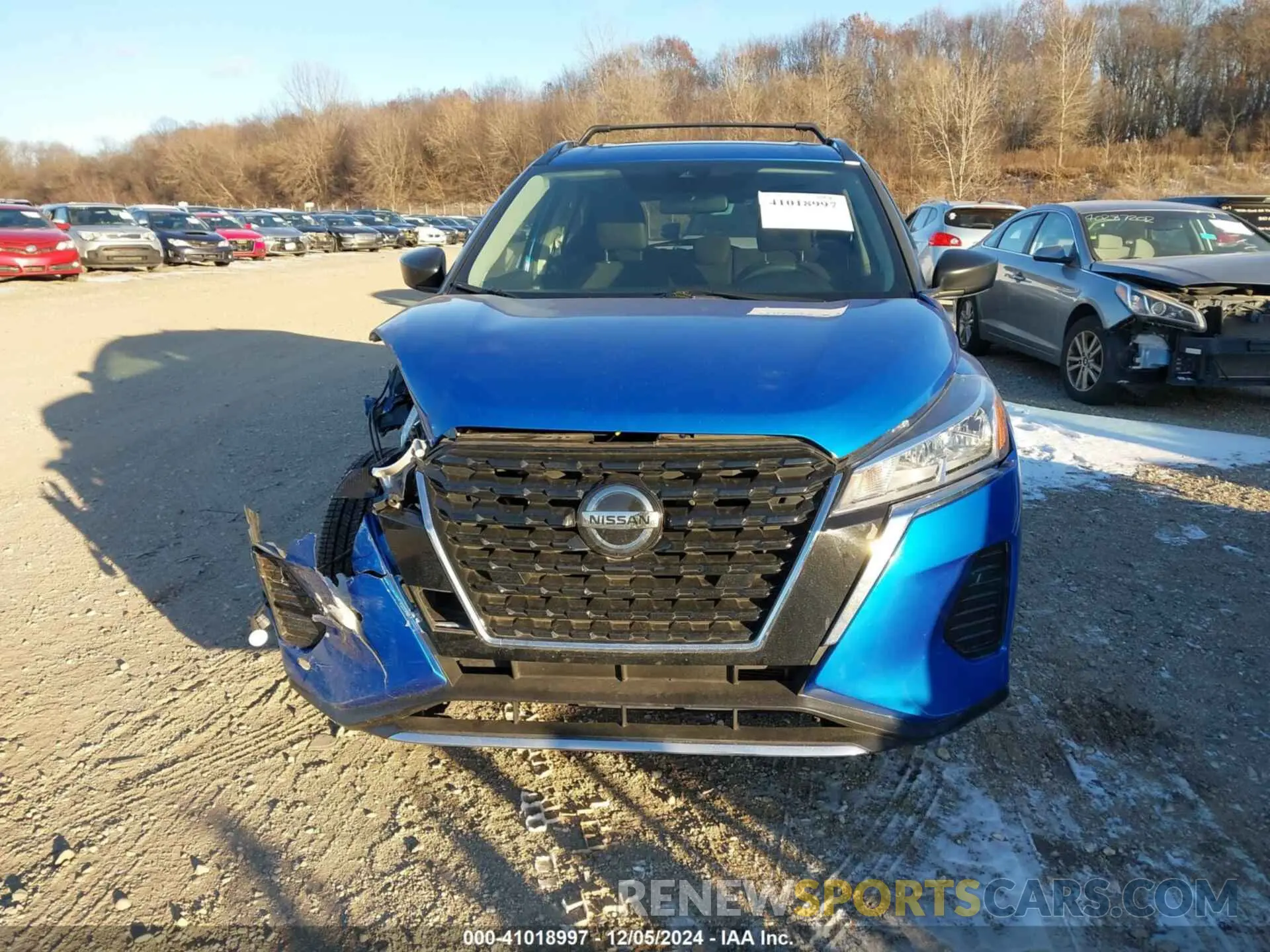 12 Photograph of a damaged car 3N1CP5BVXML566113 NISSAN KICKS 2021