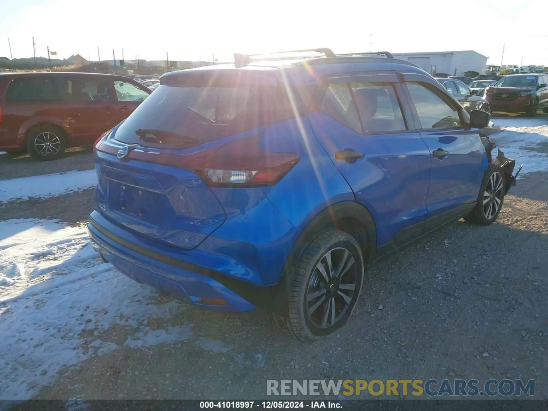 4 Photograph of a damaged car 3N1CP5BVXML566113 NISSAN KICKS 2021