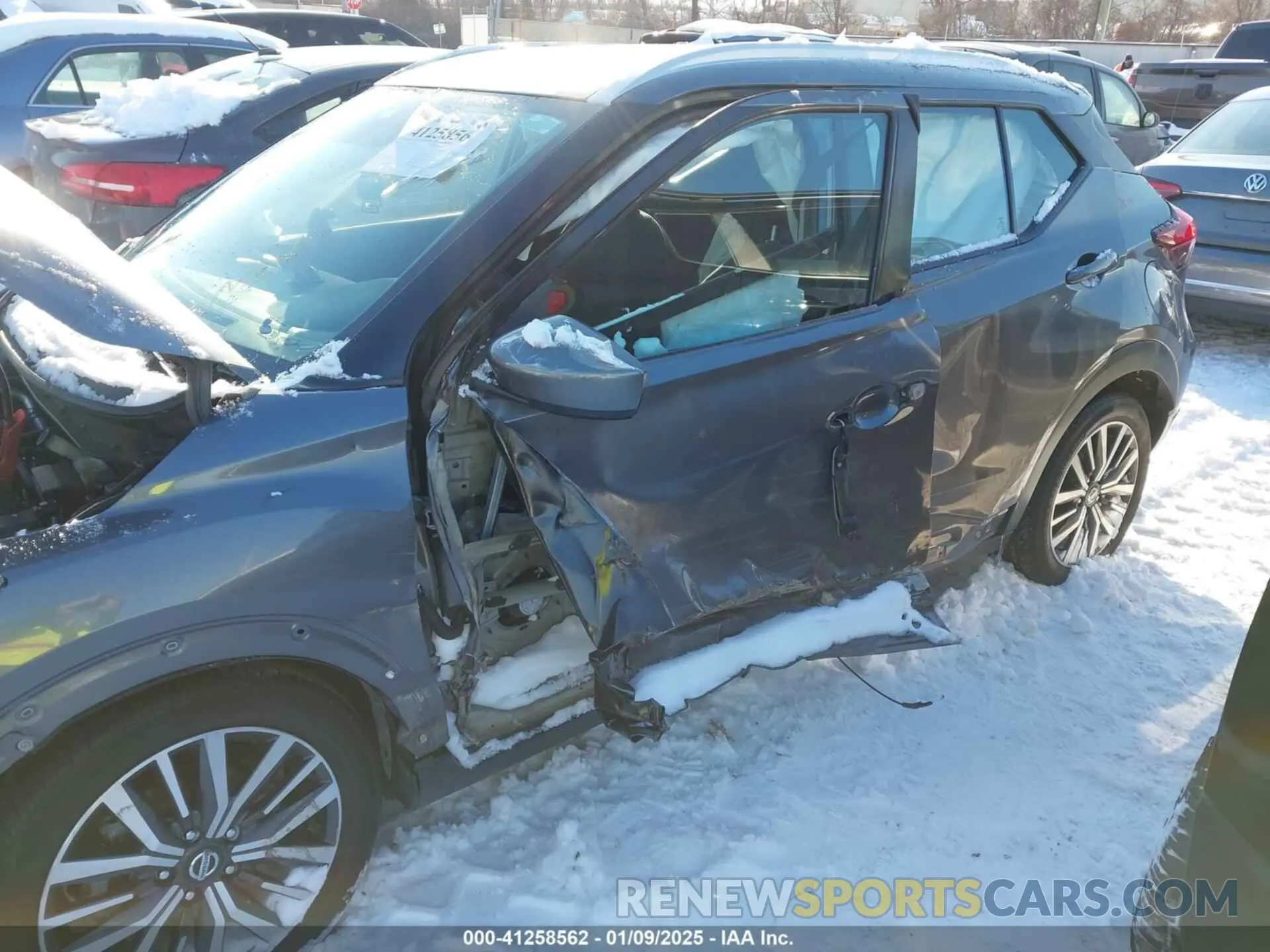 6 Photograph of a damaged car 3N1CP5CV0ML502452 NISSAN KICKS 2021