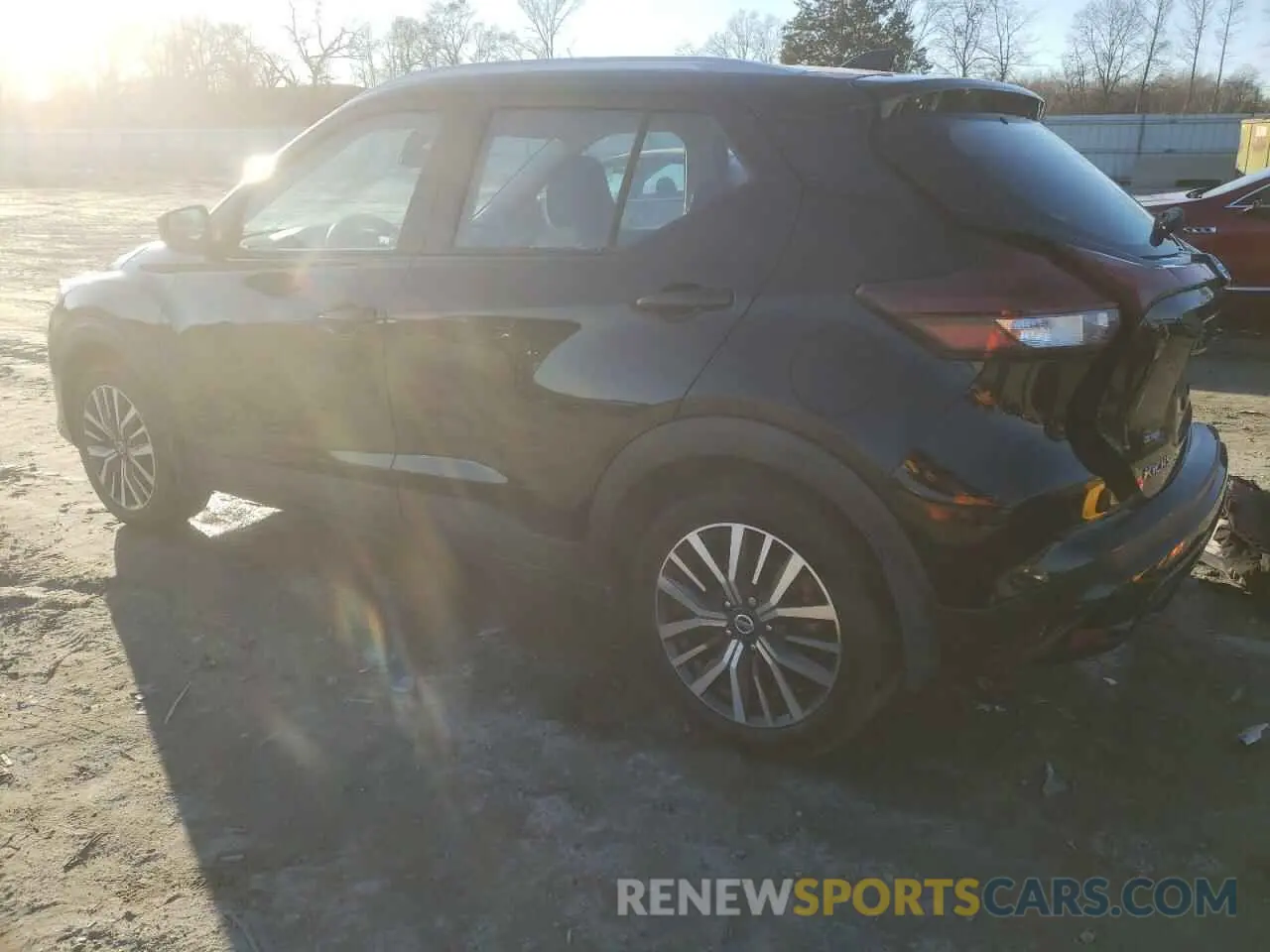 2 Photograph of a damaged car 3N1CP5CV0ML511586 NISSAN KICKS 2021