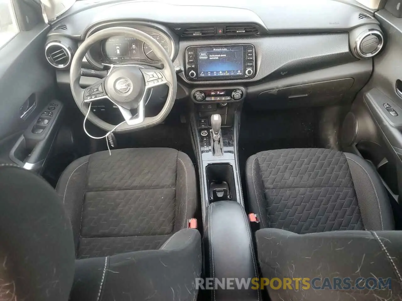 8 Photograph of a damaged car 3N1CP5CV0ML519901 NISSAN KICKS 2021