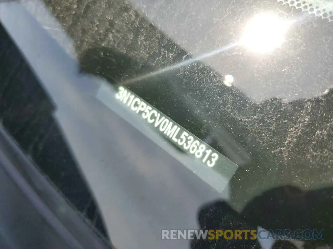 12 Photograph of a damaged car 3N1CP5CV0ML536813 NISSAN KICKS 2021