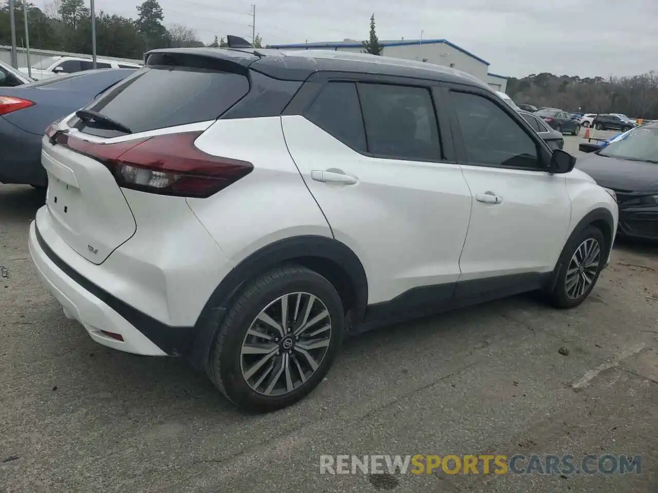 3 Photograph of a damaged car 3N1CP5CV0ML542787 NISSAN KICKS 2021