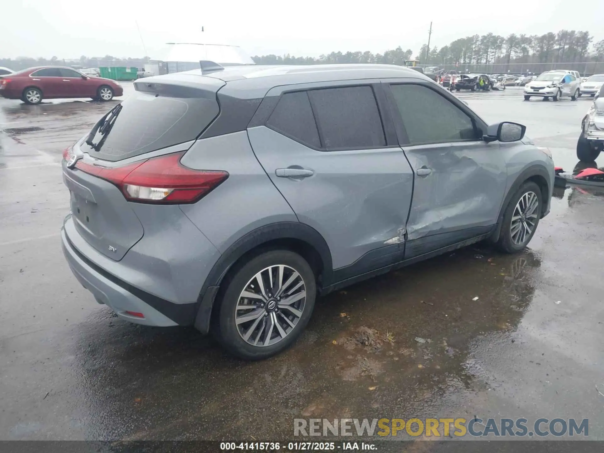 4 Photograph of a damaged car 3N1CP5CV0ML559136 NISSAN KICKS 2021