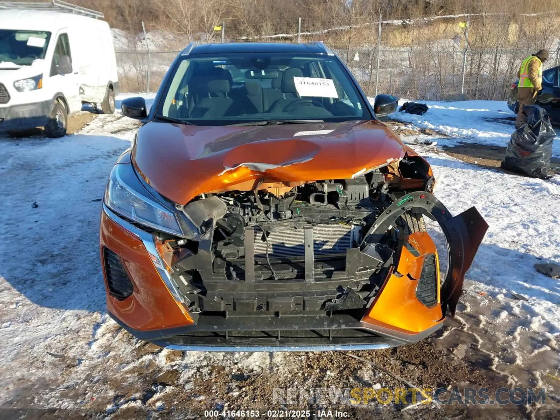 12 Photograph of a damaged car 3N1CP5CV0ML562926 NISSAN KICKS 2021