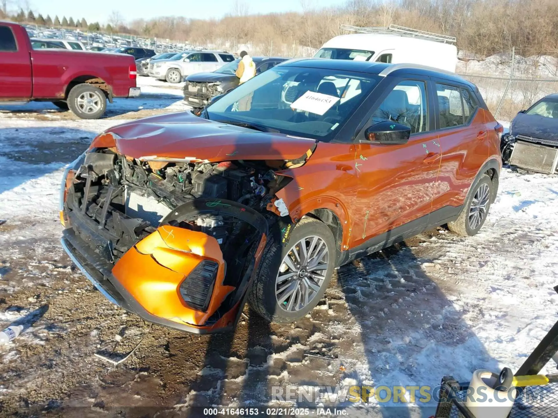 2 Photograph of a damaged car 3N1CP5CV0ML562926 NISSAN KICKS 2021