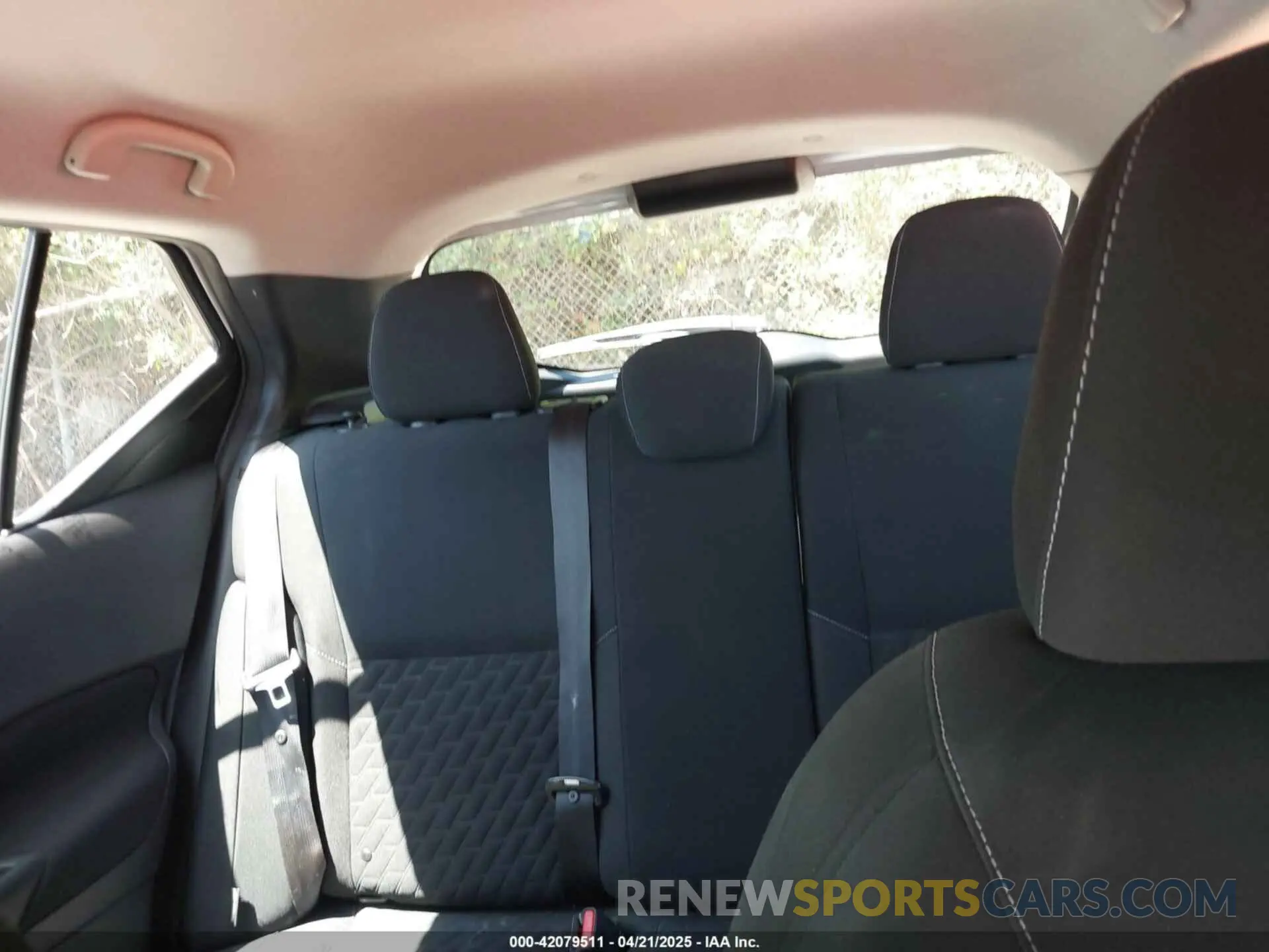 17 Photograph of a damaged car 3N1CP5CV1ML482678 NISSAN KICKS 2021