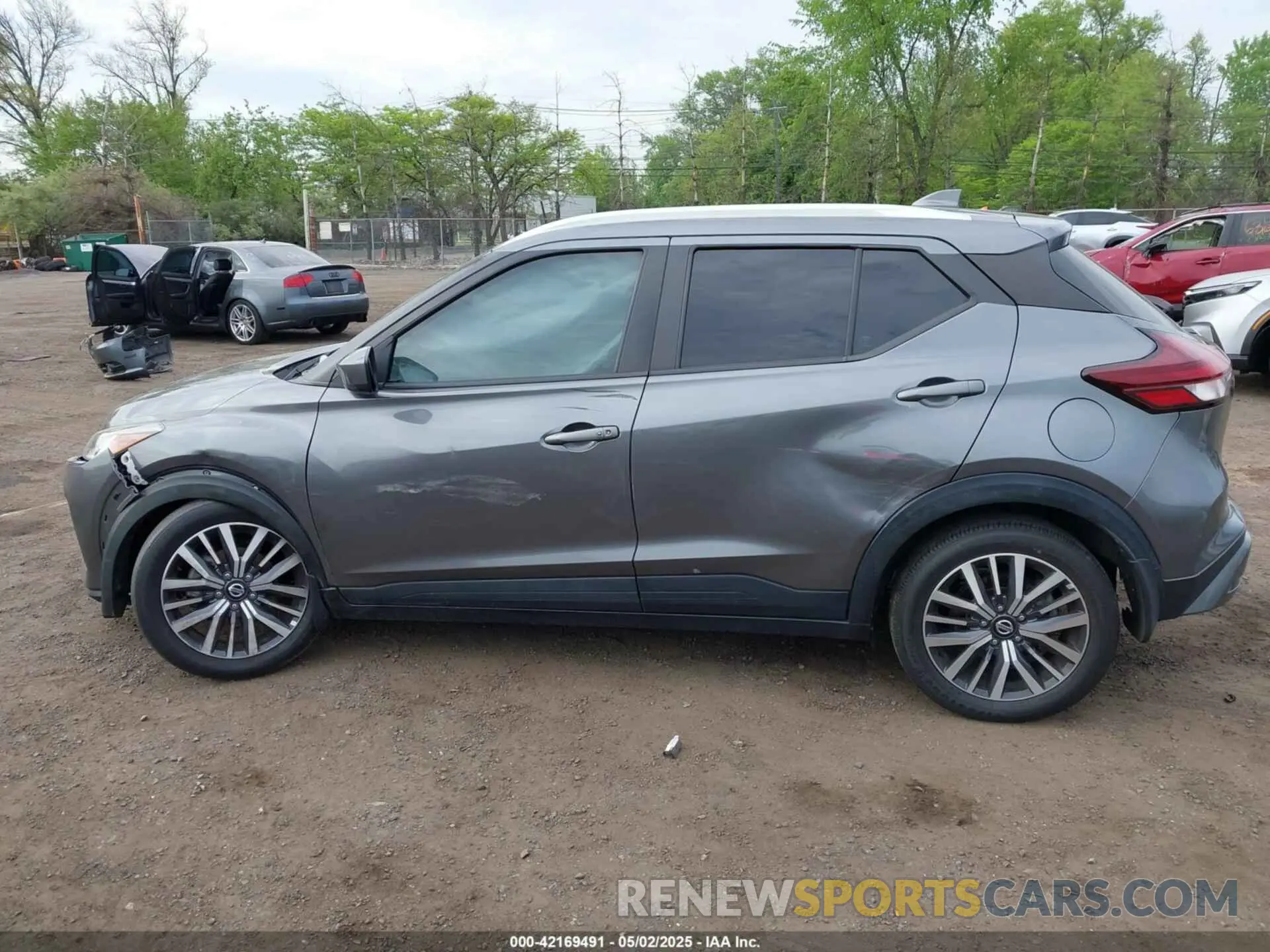 14 Photograph of a damaged car 3N1CP5CV1ML511113 NISSAN KICKS 2021