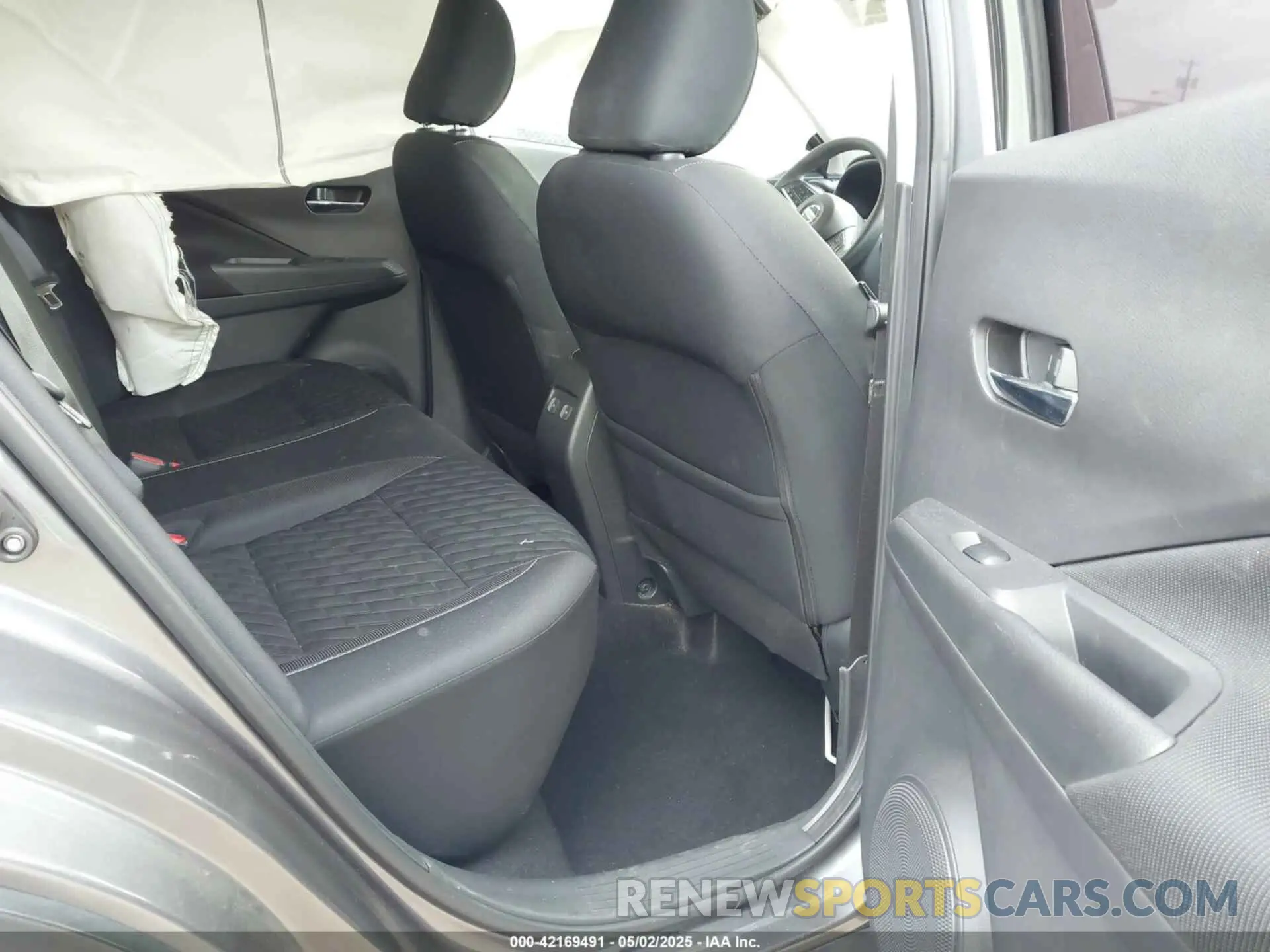 8 Photograph of a damaged car 3N1CP5CV1ML511113 NISSAN KICKS 2021