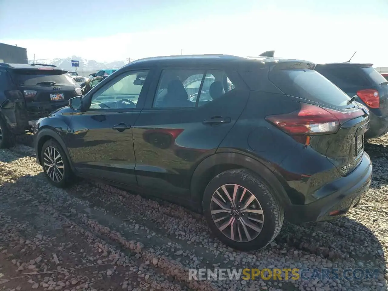 2 Photograph of a damaged car 3N1CP5CV1ML526047 NISSAN KICKS 2021