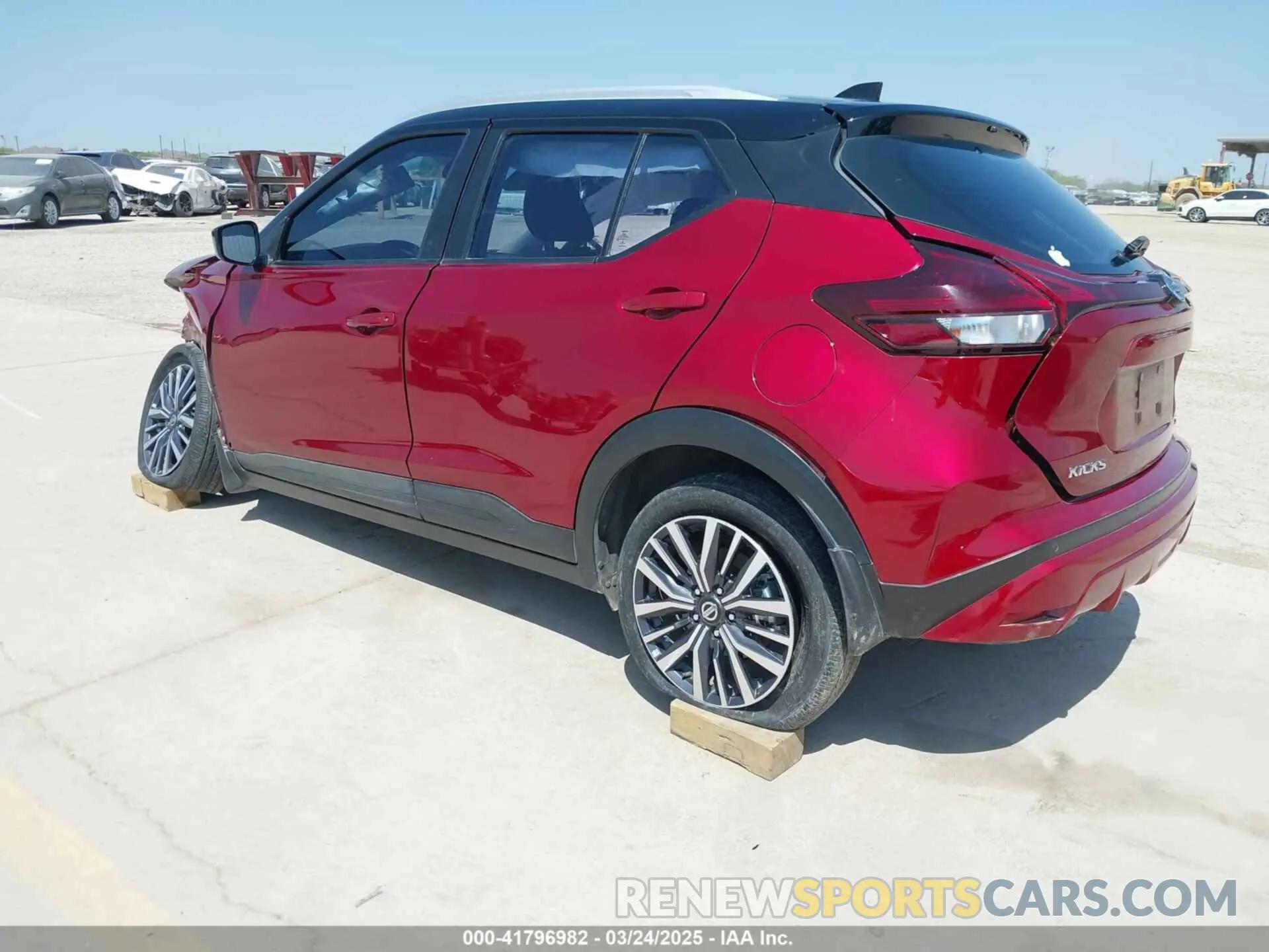 3 Photograph of a damaged car 3N1CP5CV1ML555189 NISSAN KICKS 2021