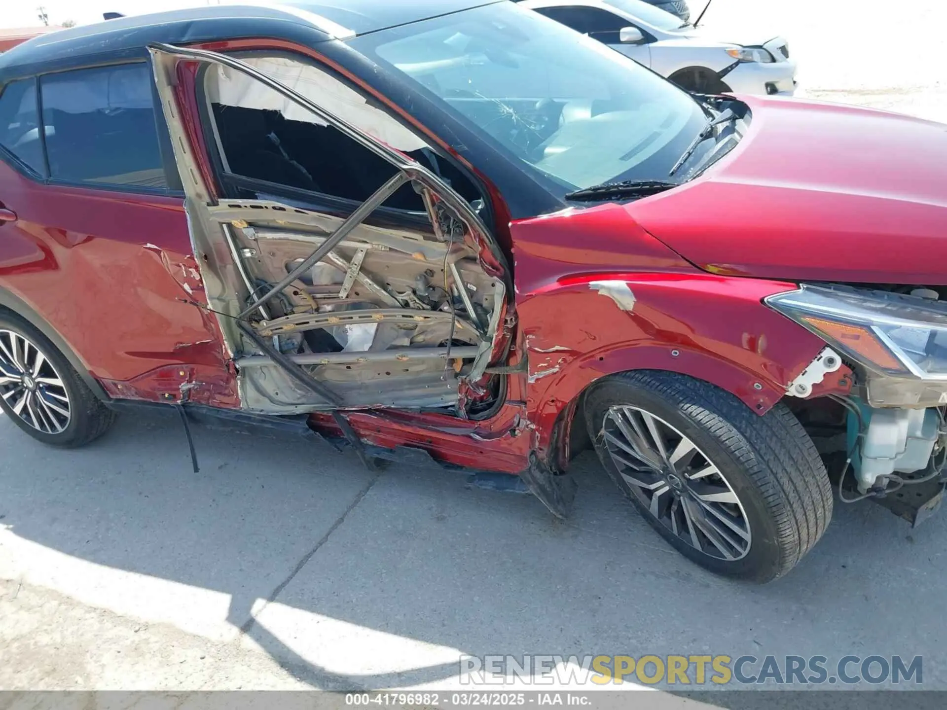 6 Photograph of a damaged car 3N1CP5CV1ML555189 NISSAN KICKS 2021
