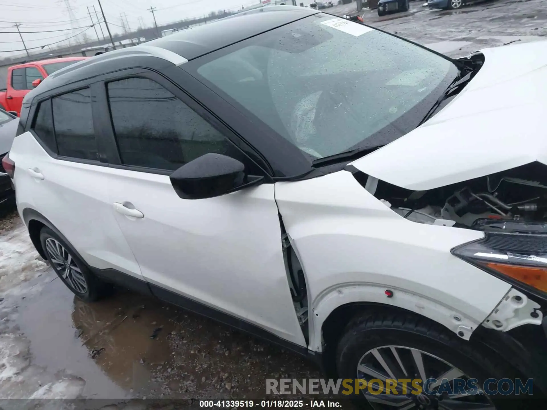 13 Photograph of a damaged car 3N1CP5CV1ML565415 NISSAN KICKS 2021
