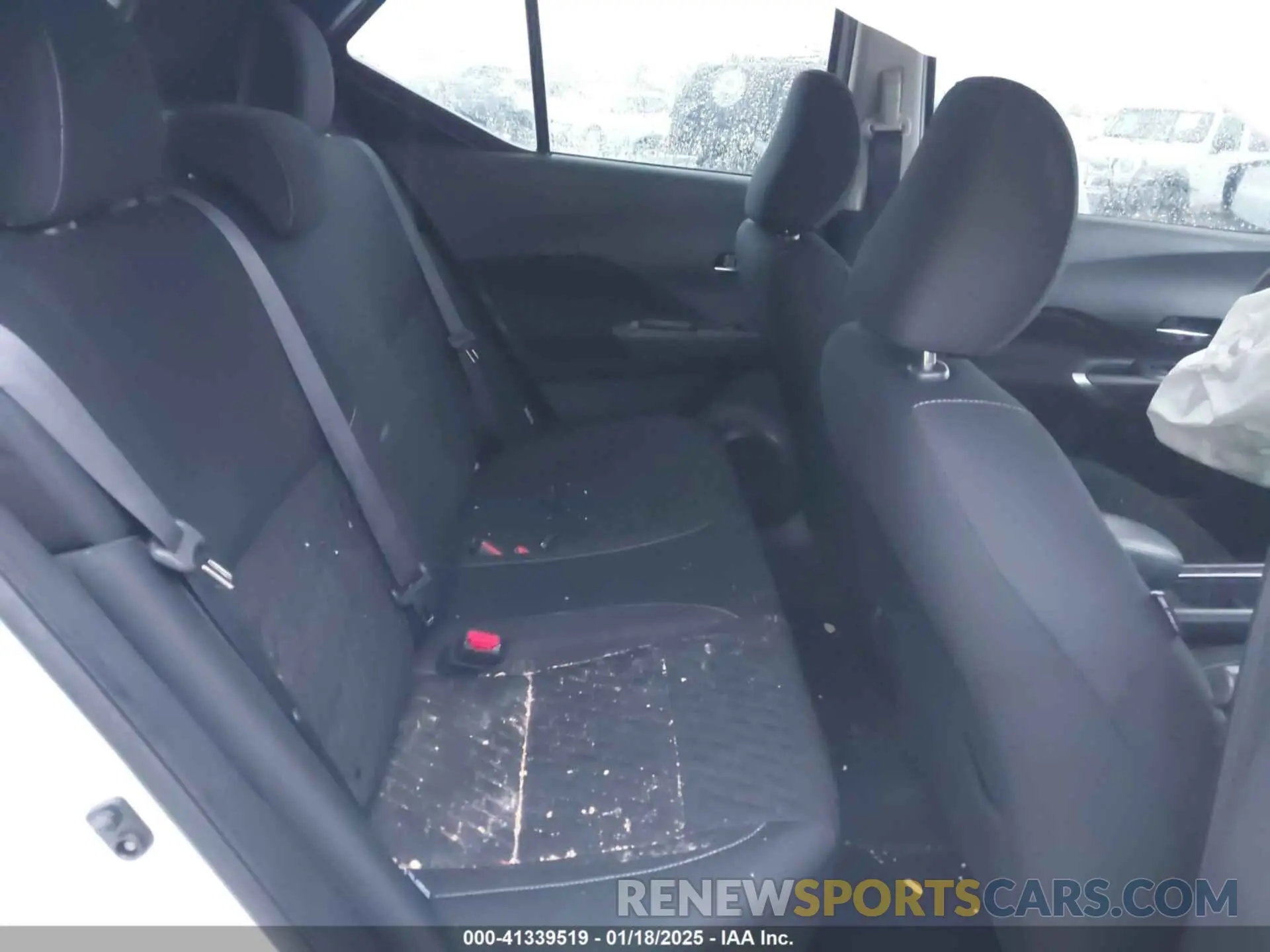 8 Photograph of a damaged car 3N1CP5CV1ML565415 NISSAN KICKS 2021