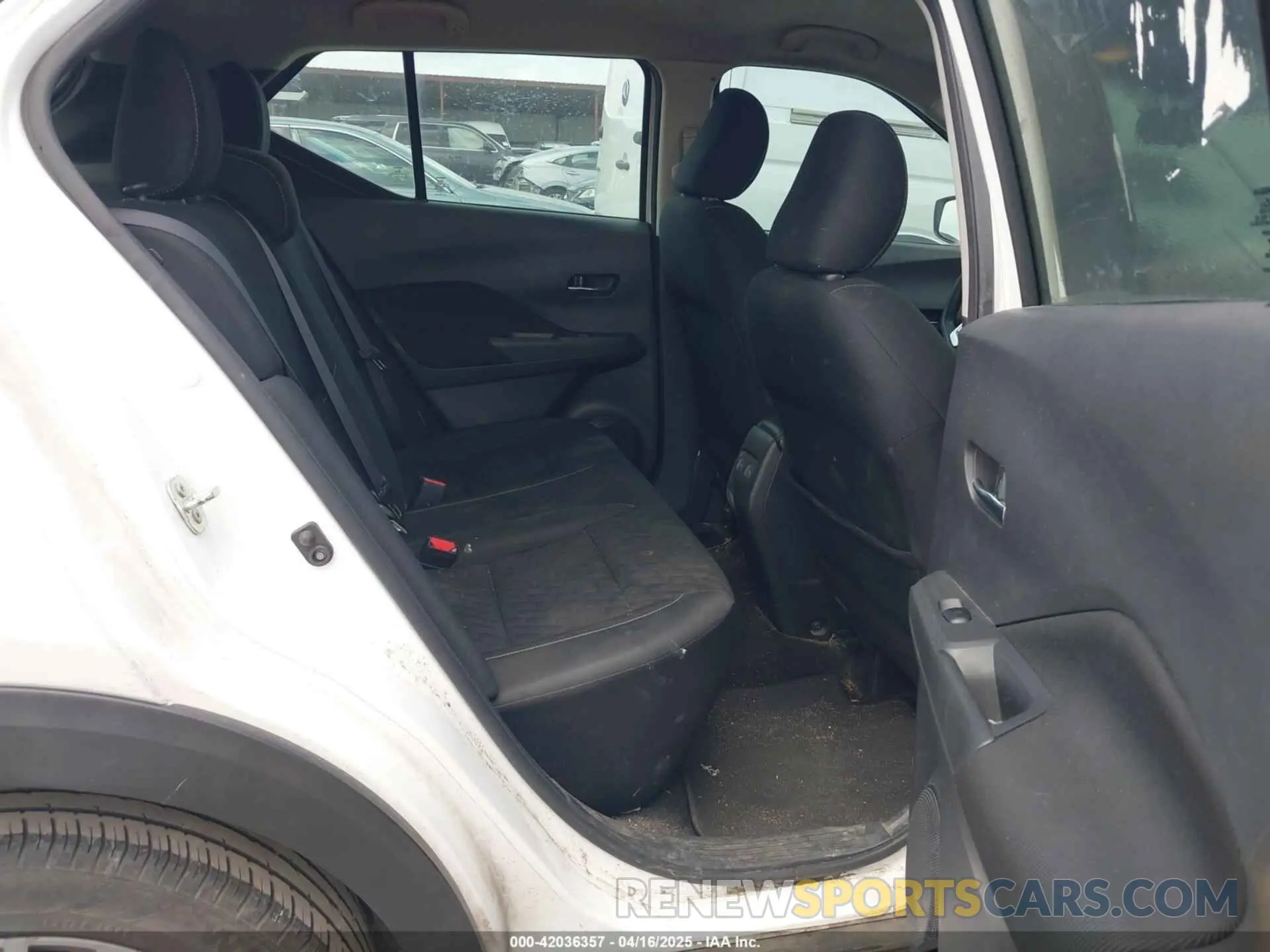 8 Photograph of a damaged car 3N1CP5CV2ML482561 NISSAN KICKS 2021