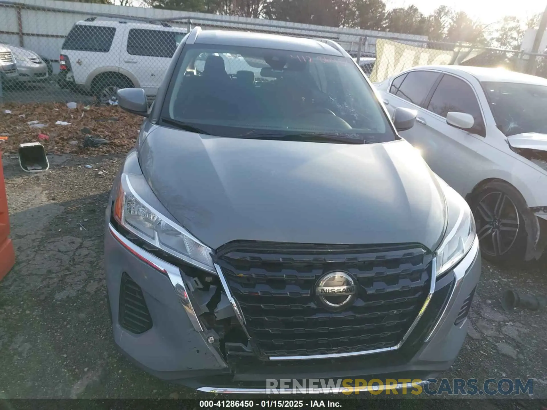 12 Photograph of a damaged car 3N1CP5CV2ML562586 NISSAN KICKS 2021