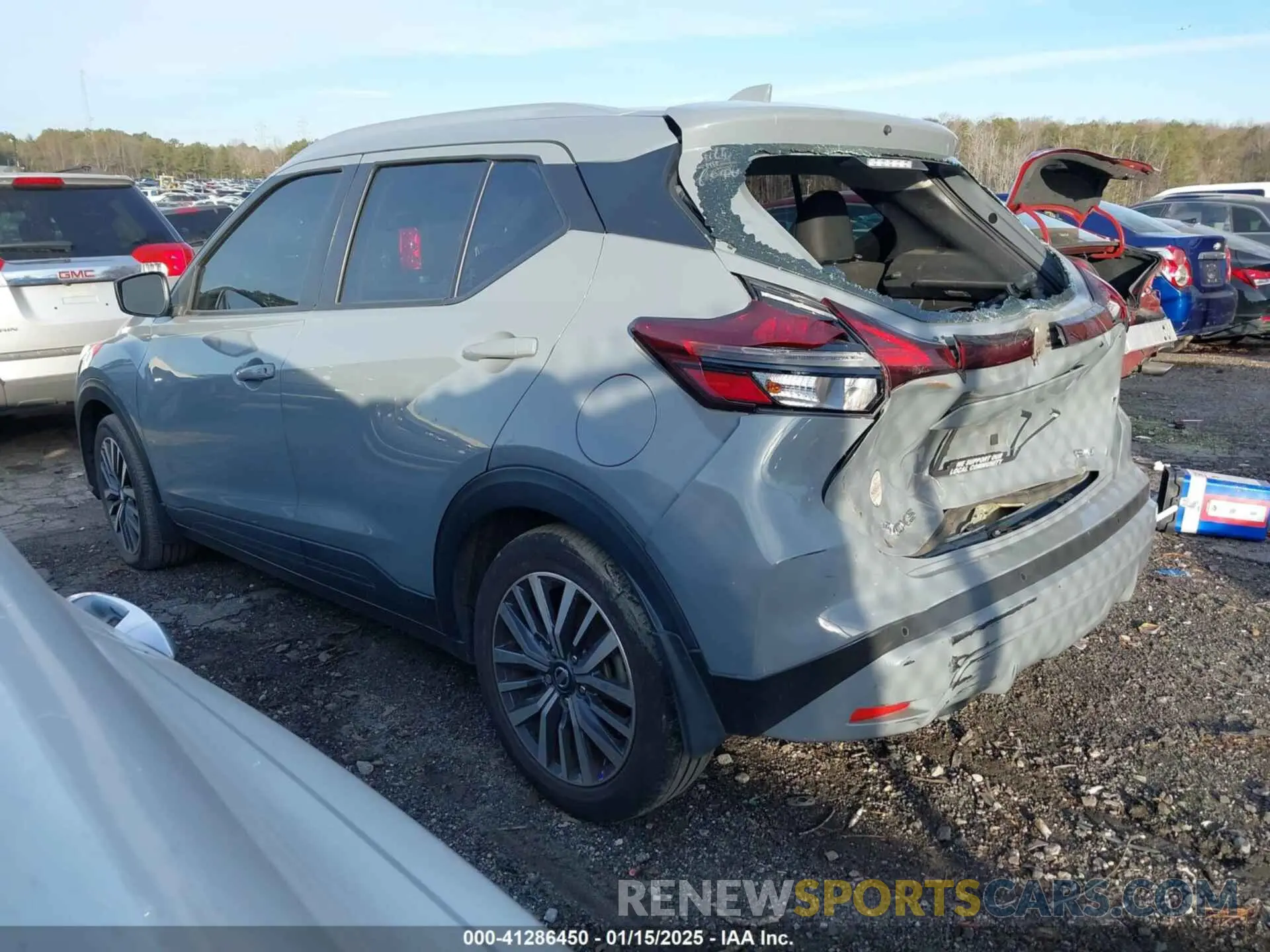 3 Photograph of a damaged car 3N1CP5CV2ML562586 NISSAN KICKS 2021