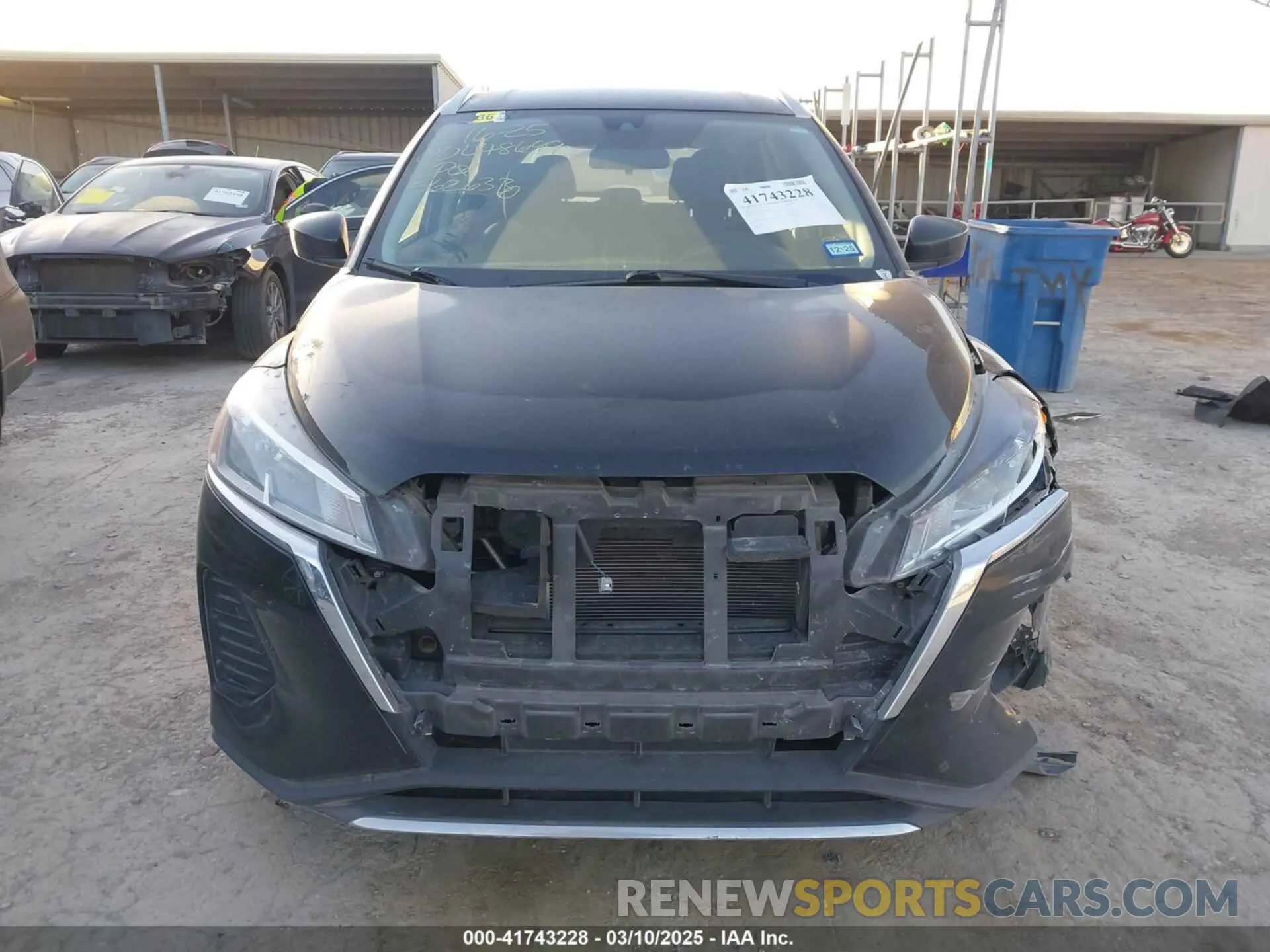 13 Photograph of a damaged car 3N1CP5CV2ML562636 NISSAN KICKS 2021