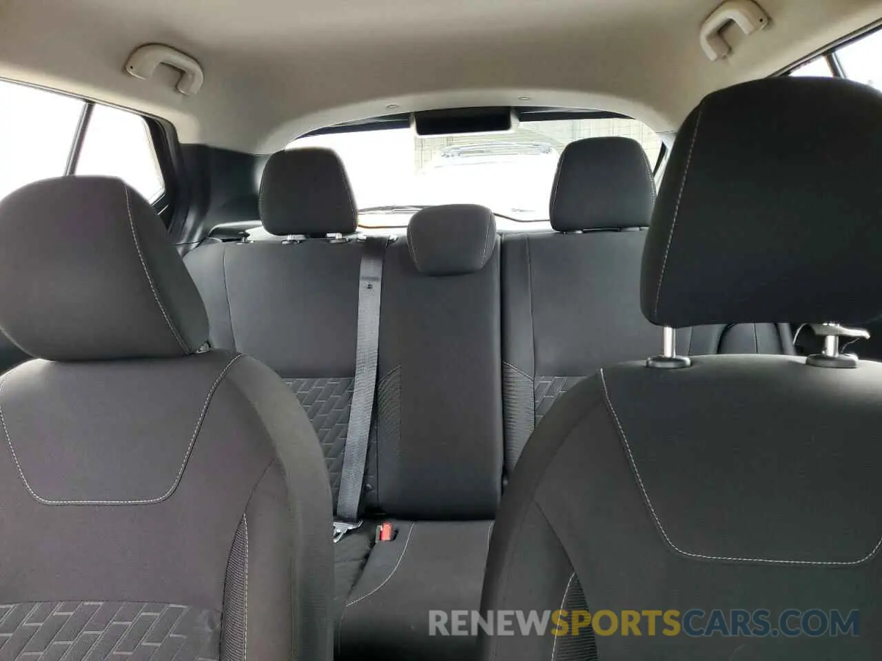10 Photograph of a damaged car 3N1CP5CV3ML473965 NISSAN KICKS 2021