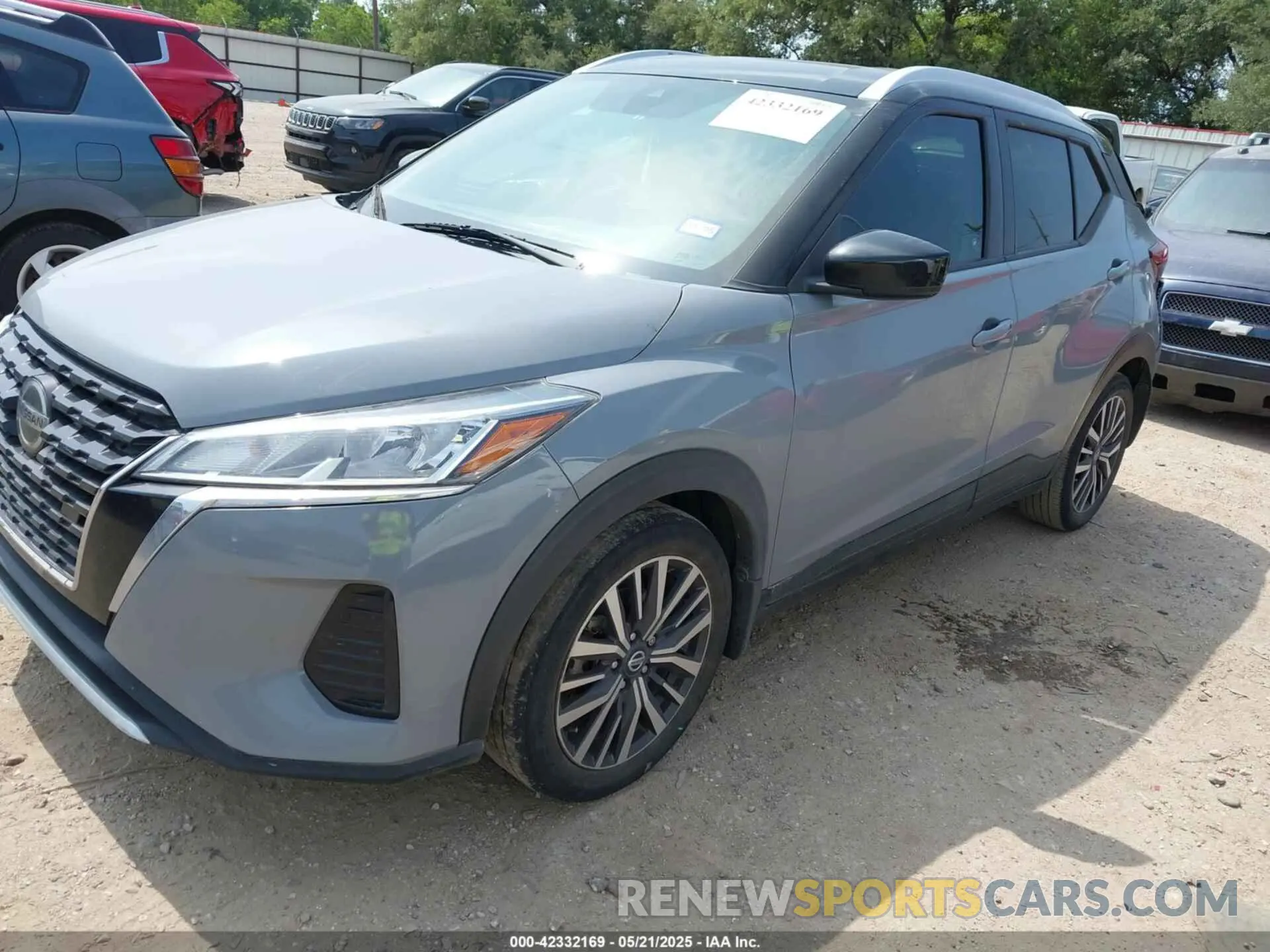 2 Photograph of a damaged car 3N1CP5CV3ML486389 NISSAN KICKS 2021
